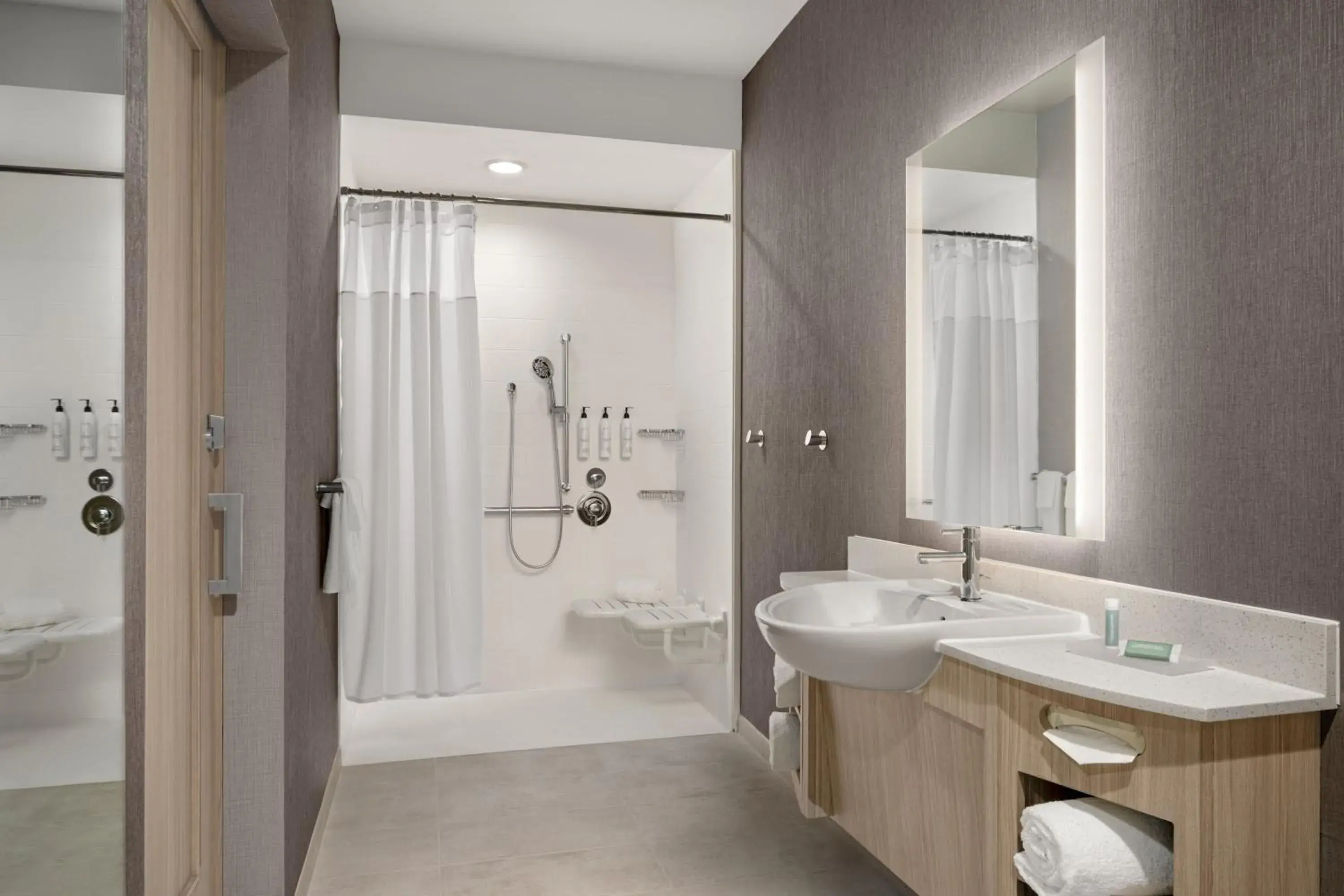 Bathroom in SpringHill Suites by Marriott Kalamazoo Portage