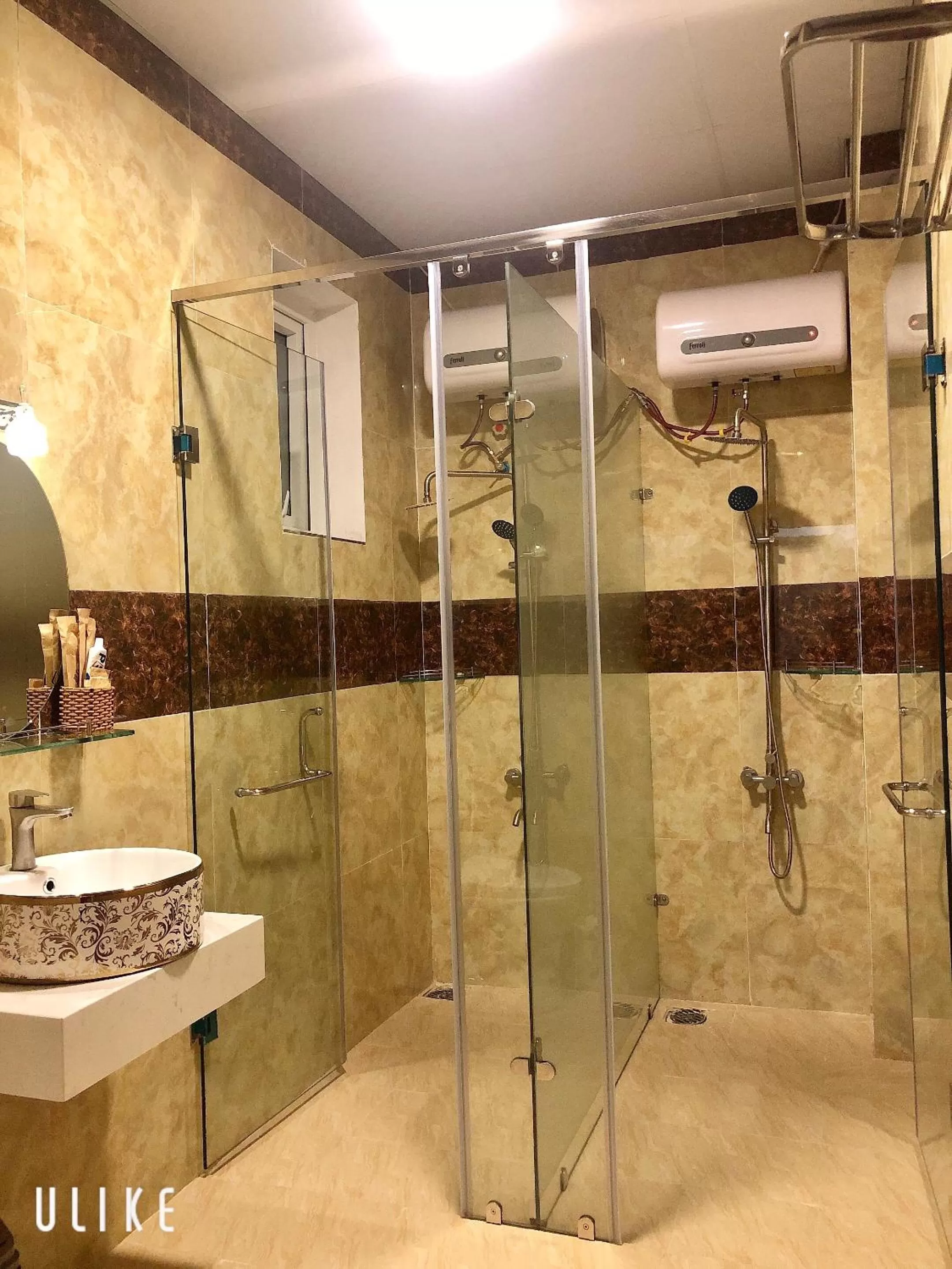 Bathroom in Villa - Hotel Nam Khang 2 Dalat