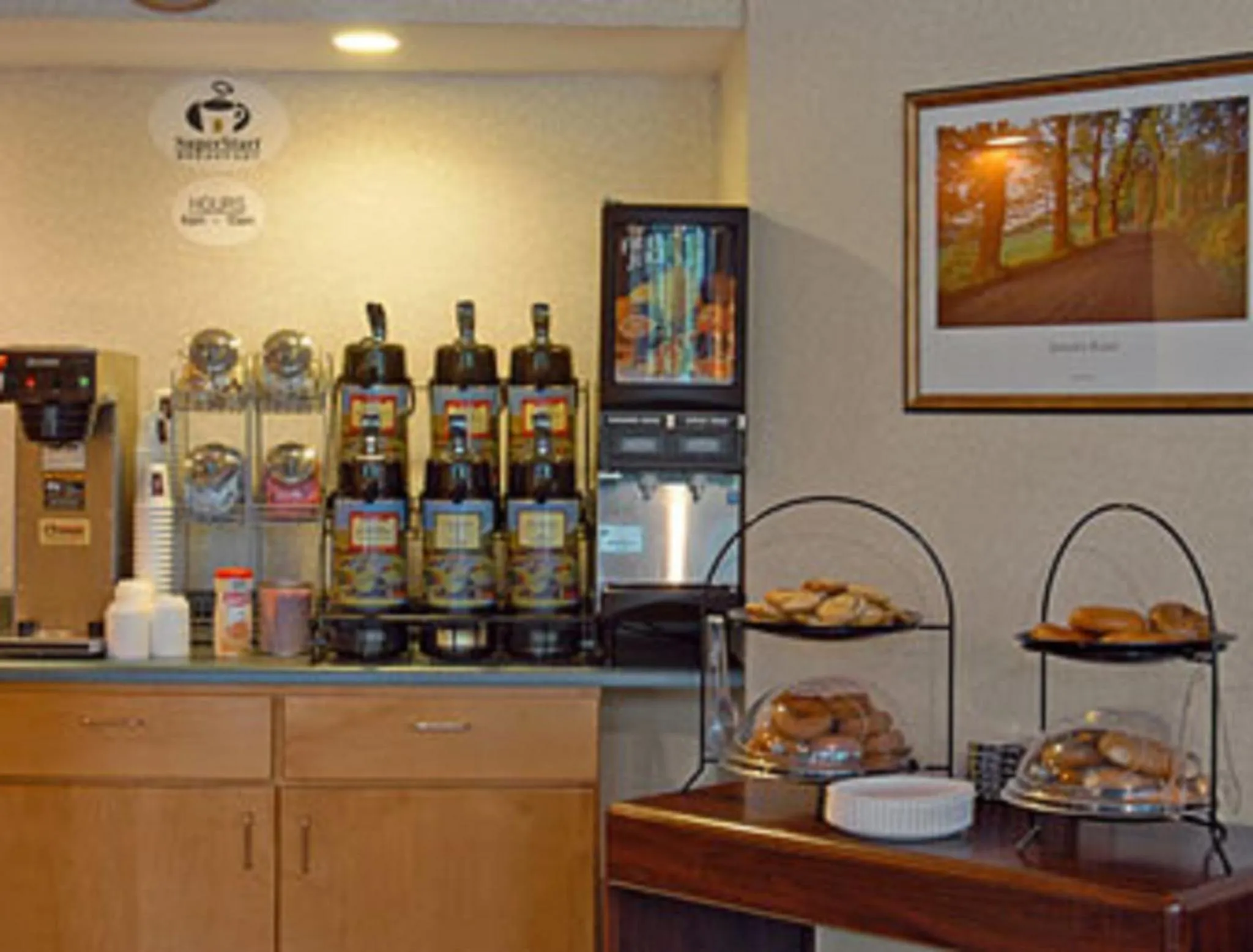 Lobby or reception in Super 8 by Wyndham White River Junction