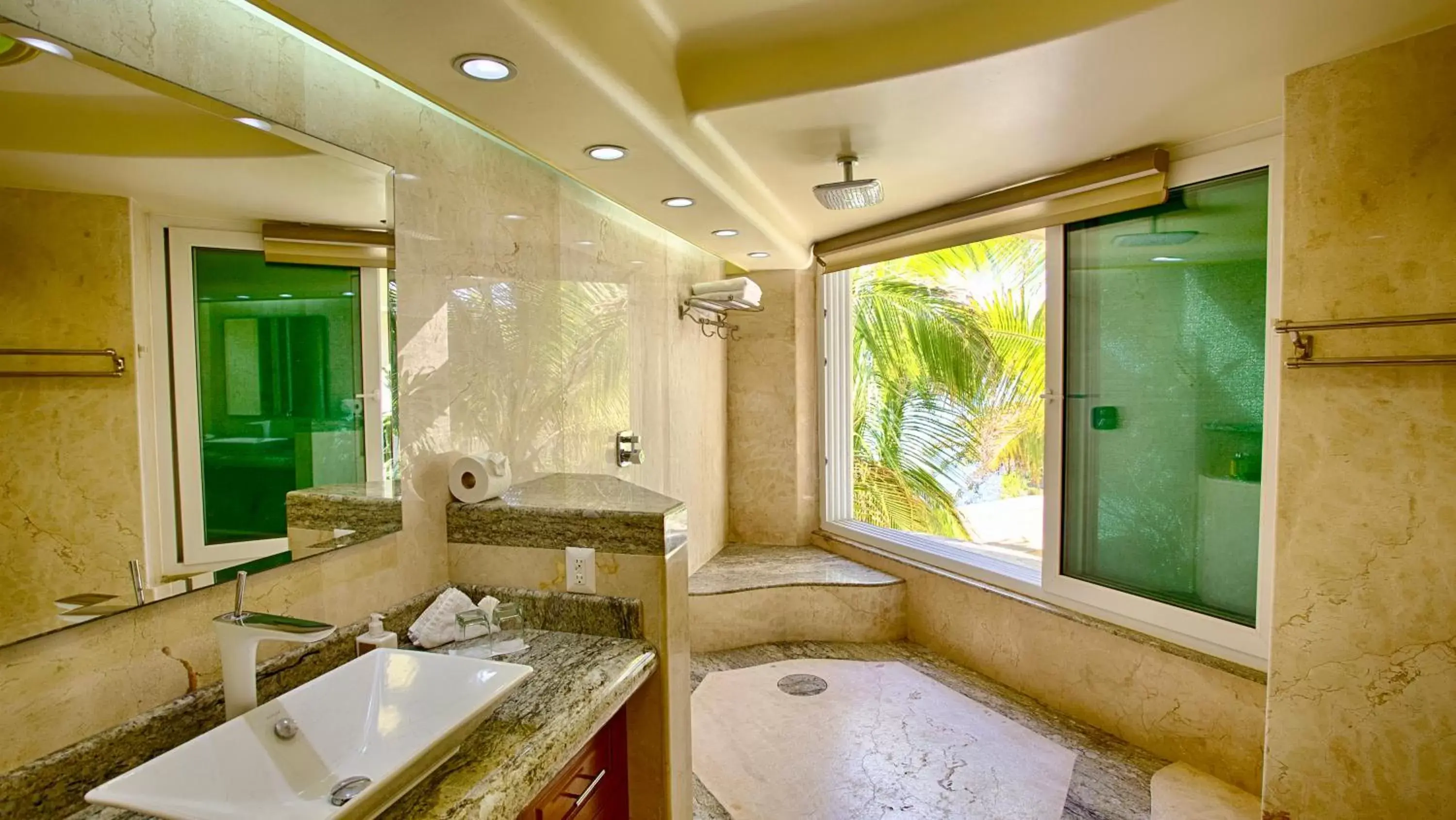 Bathroom in South Shore Villa Armonia Luxury Boutique