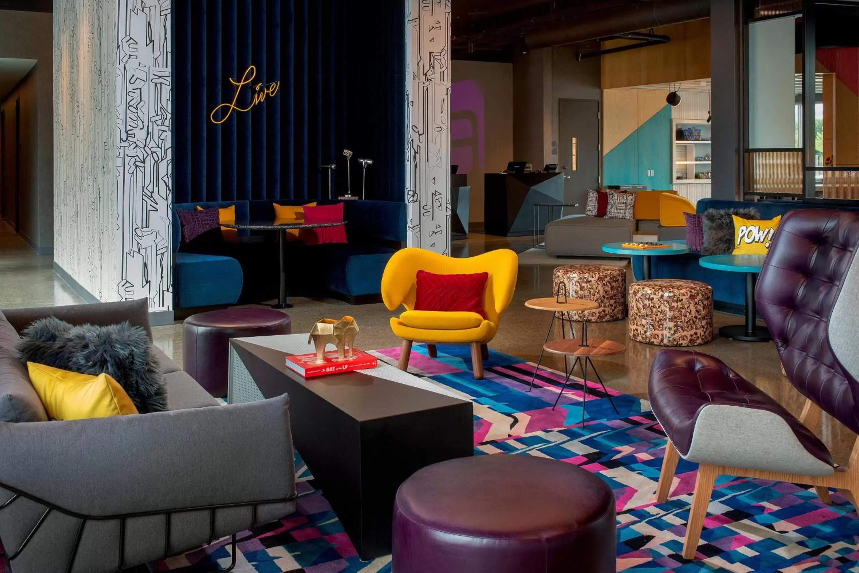 Lounge or bar in Aloft Dublin-Pleasanton