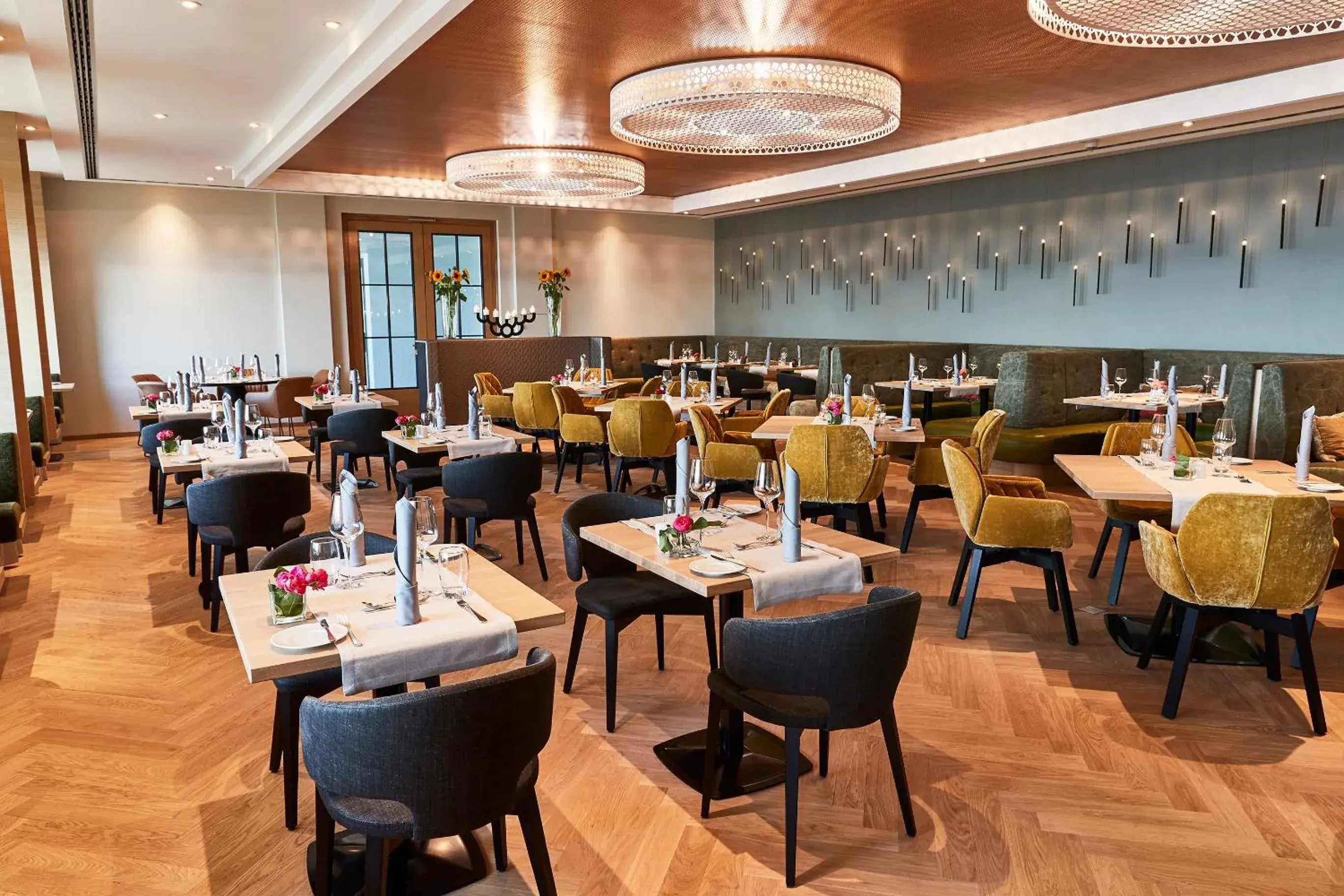 Food and drinks, Restaurant/Places to Eat in Steigenberger Inselhotel