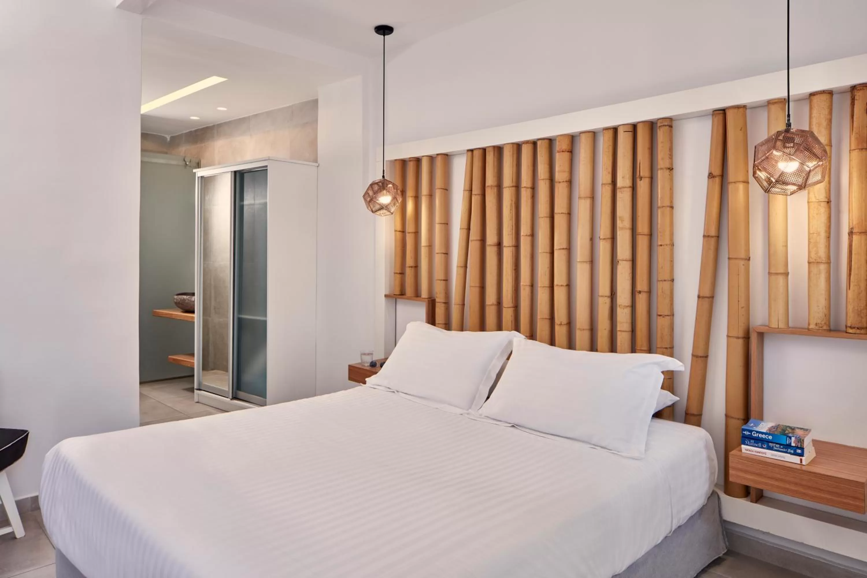 Bed in Callia Retreat Suites - Adults Only