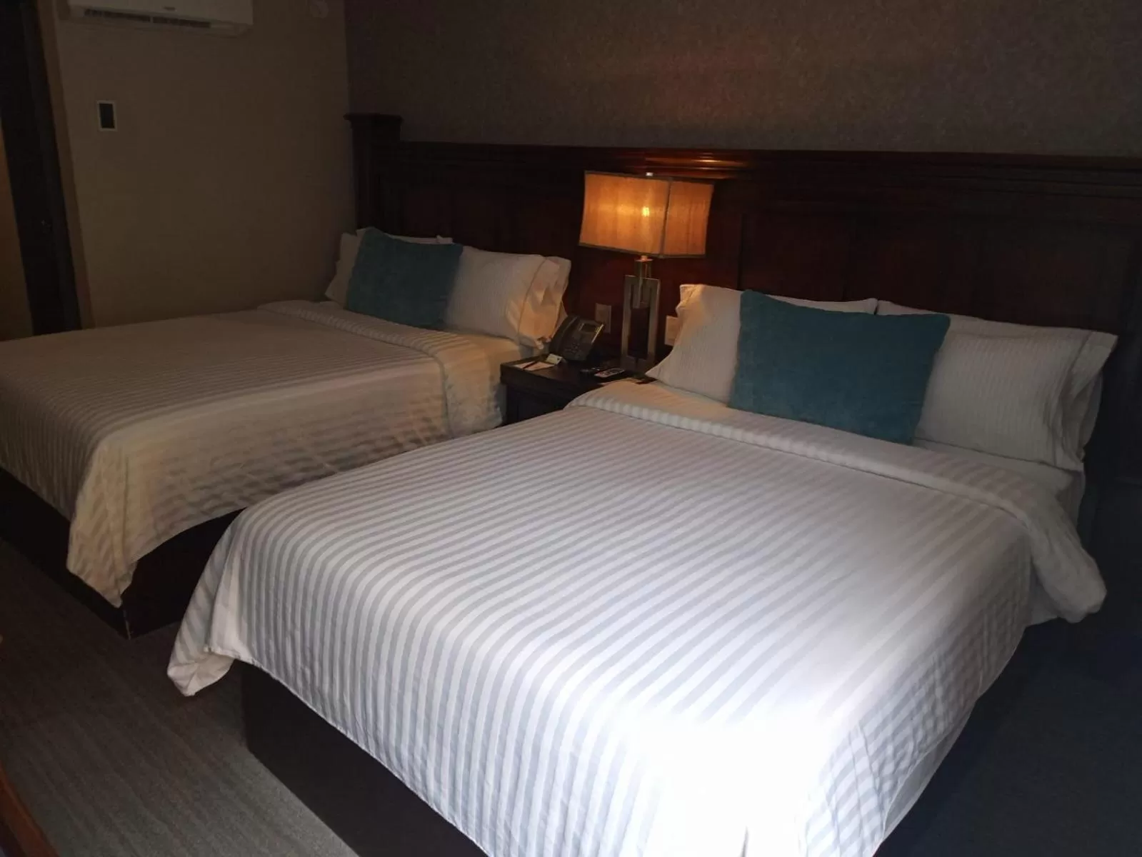 Bed in Gran Hotel Concordia San Luis Potosi