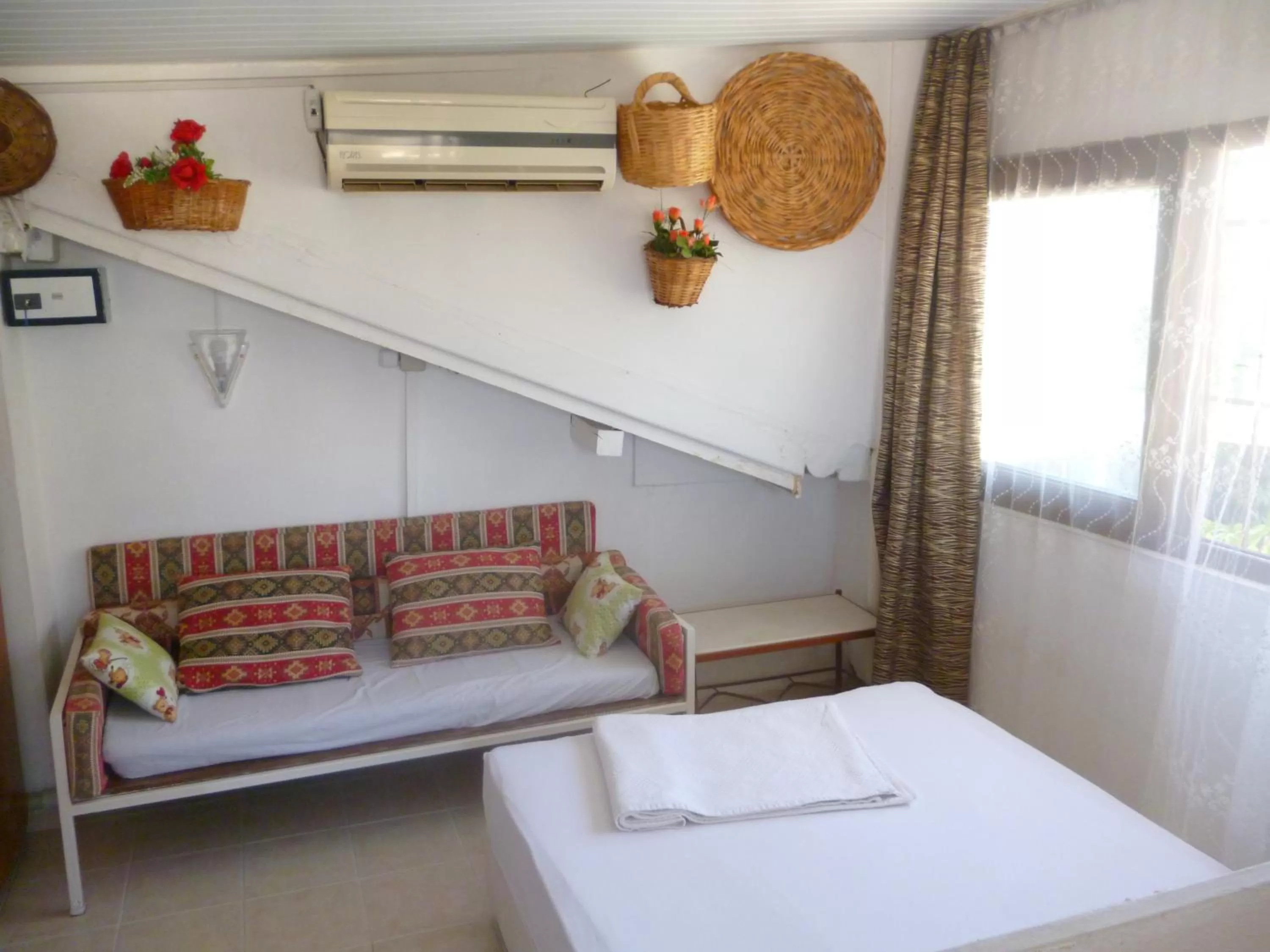 Bedroom, Bed in Frankfurt Hotel