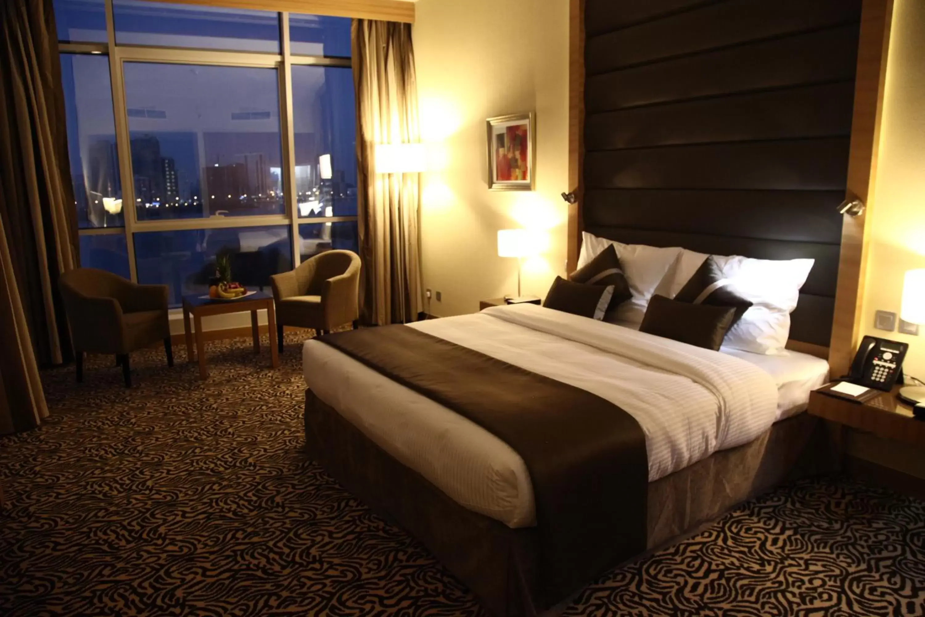 Bedroom, Bed in Copthorne Hotel Sharjah