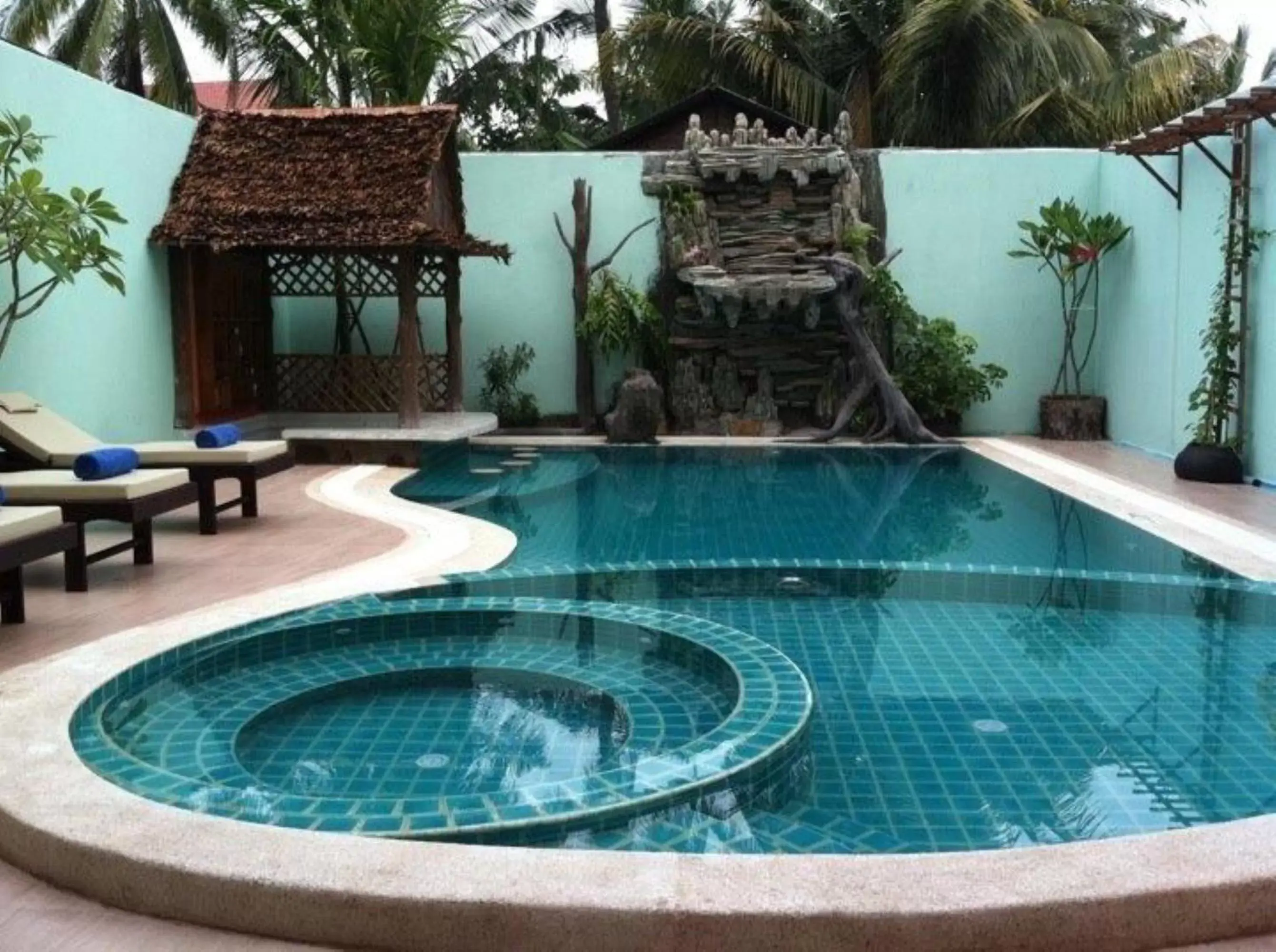 Swimming Pool in Siem Reap Riverside Hotel