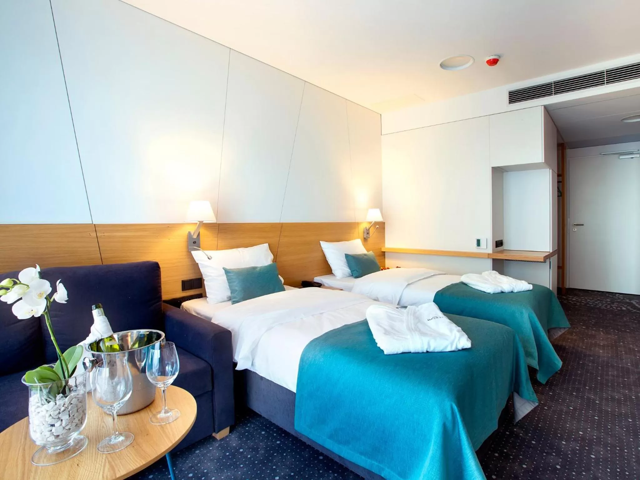 Photo of the whole room, Bed in Regatta Hotel Restauracja Spa