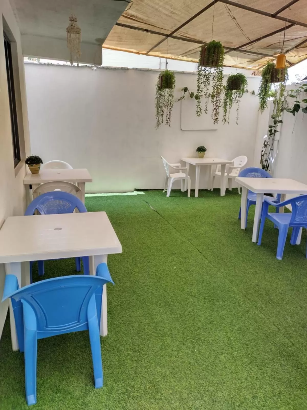 Living room in 6 Park Retreat