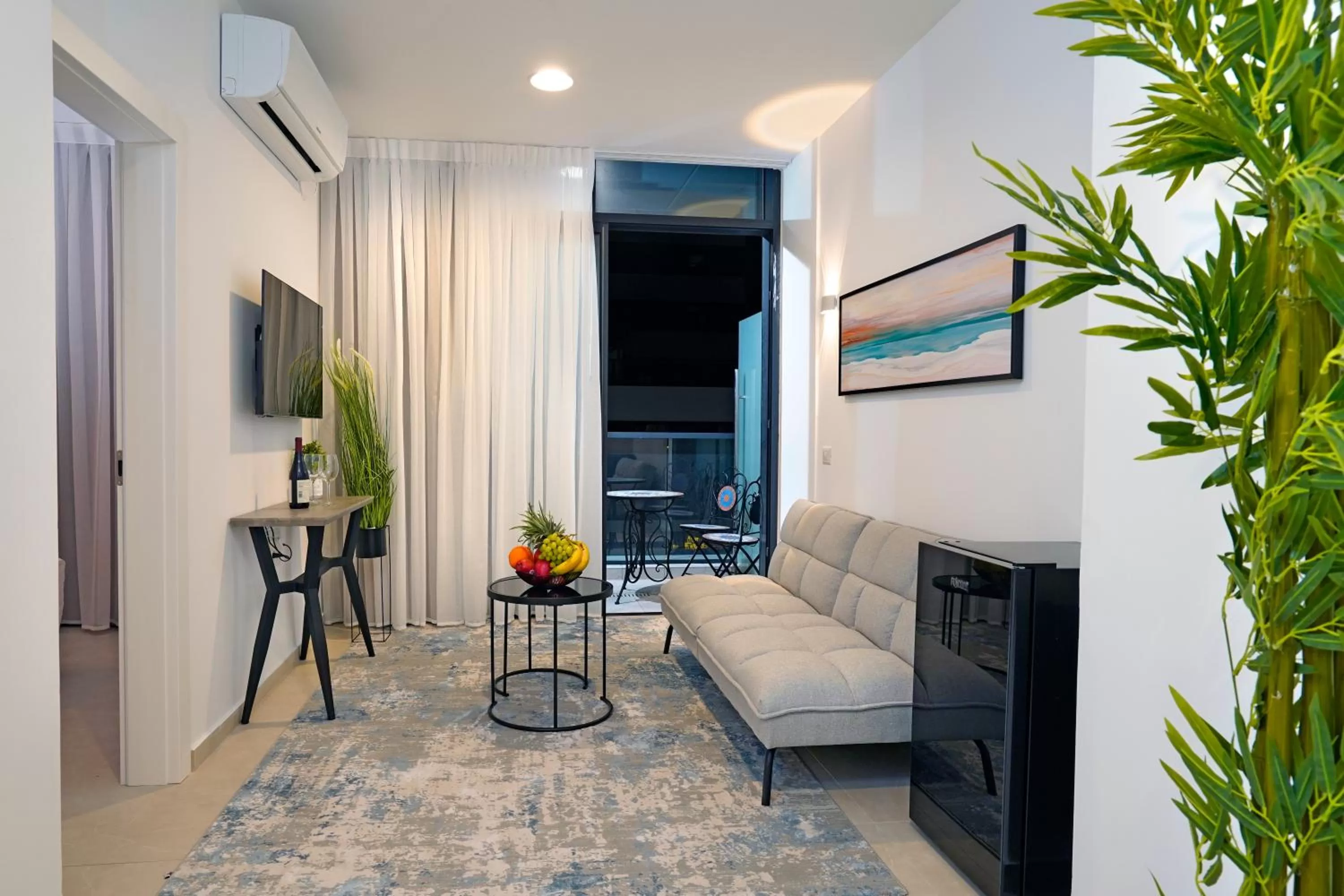 Hi-Yam SeaView Apartments & Suites