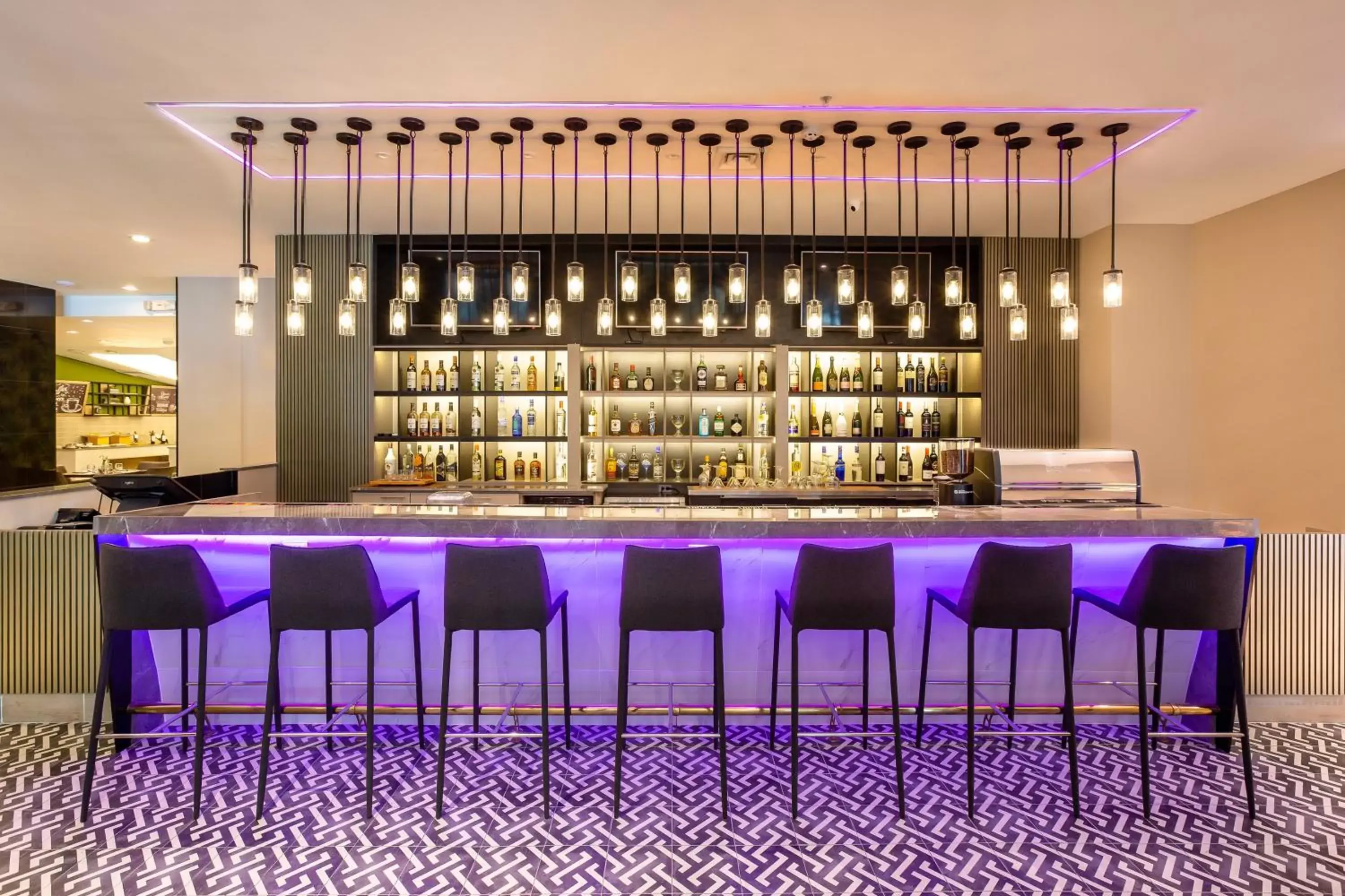 Lounge or bar, Lounge/Bar in Crowne Plaza Panama, an IHG Hotel