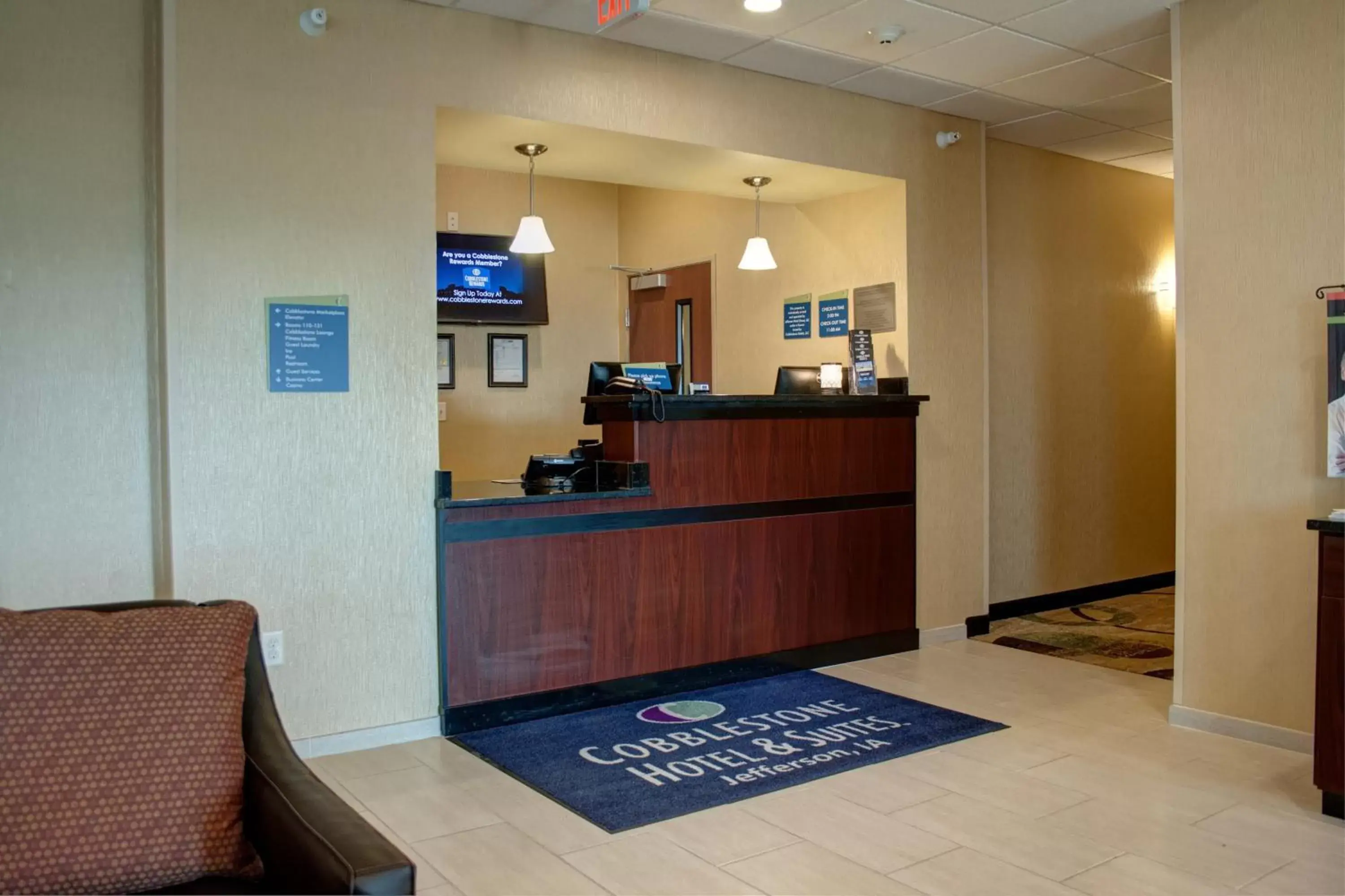 Lobby or reception, Lobby/Reception in Cobblestone Hotel and Suites - Jefferson
