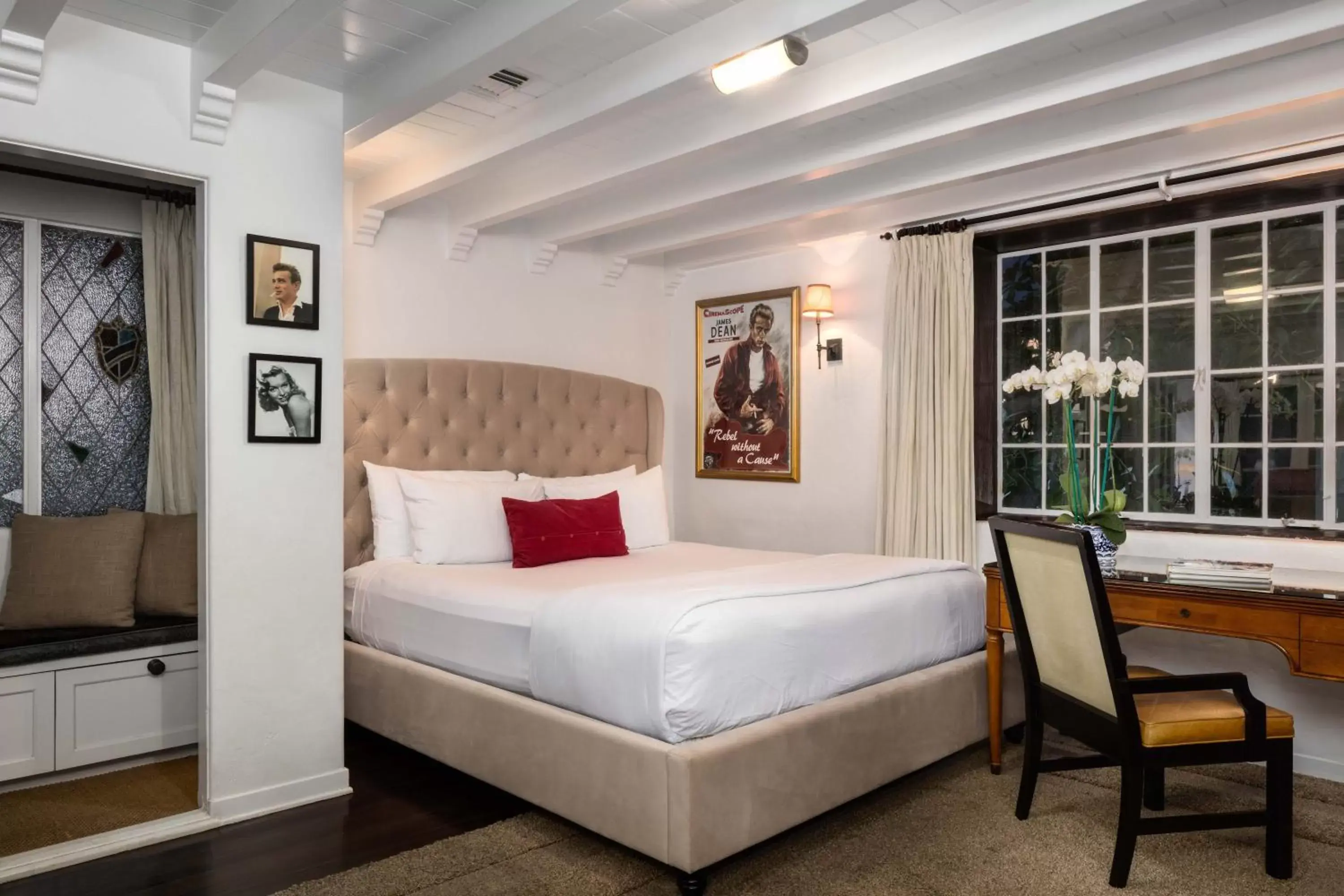 Bedroom, Bed in The Charlie West Hollywood