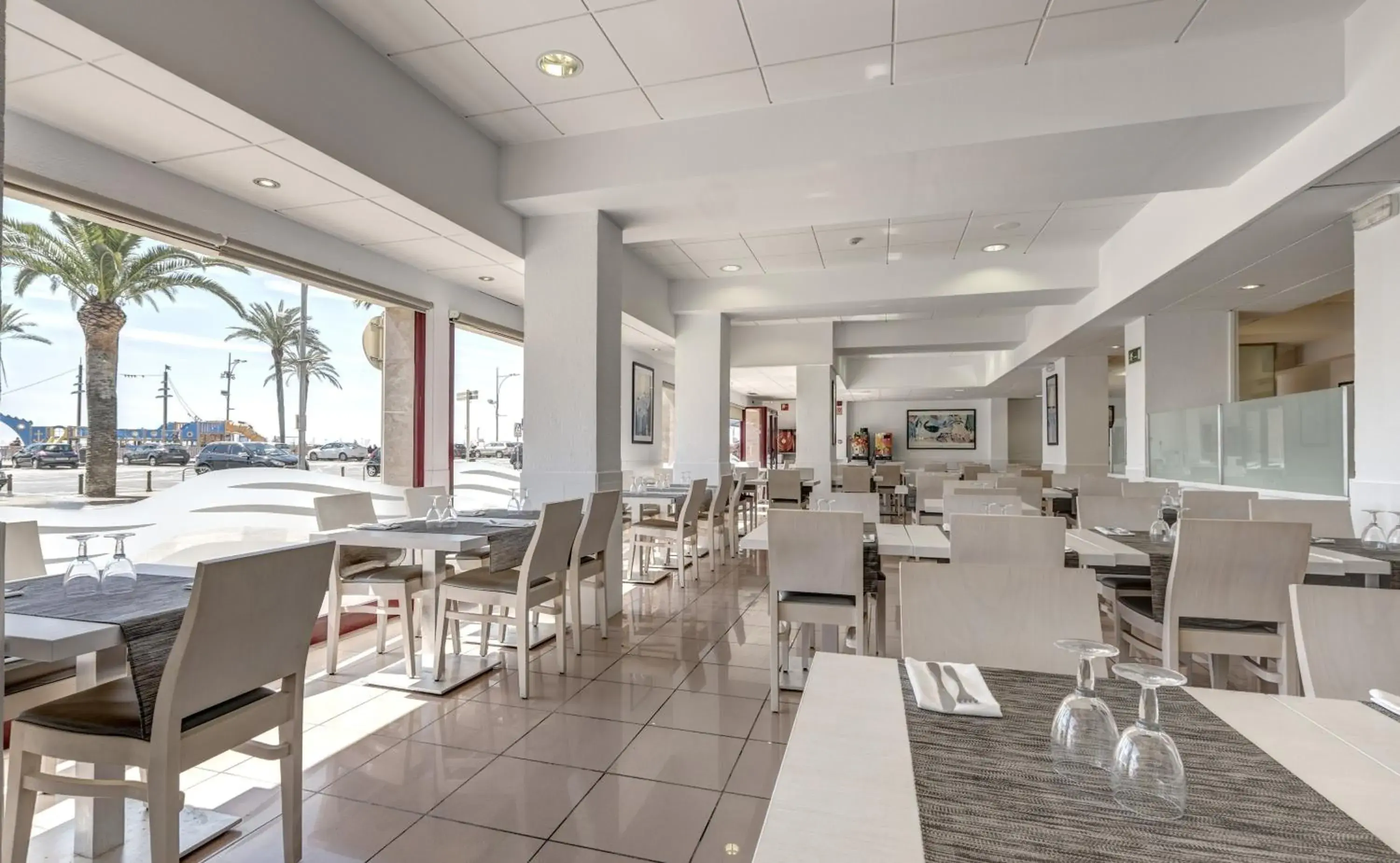 Restaurant/Places to Eat in Hotel Rosamar Maritim