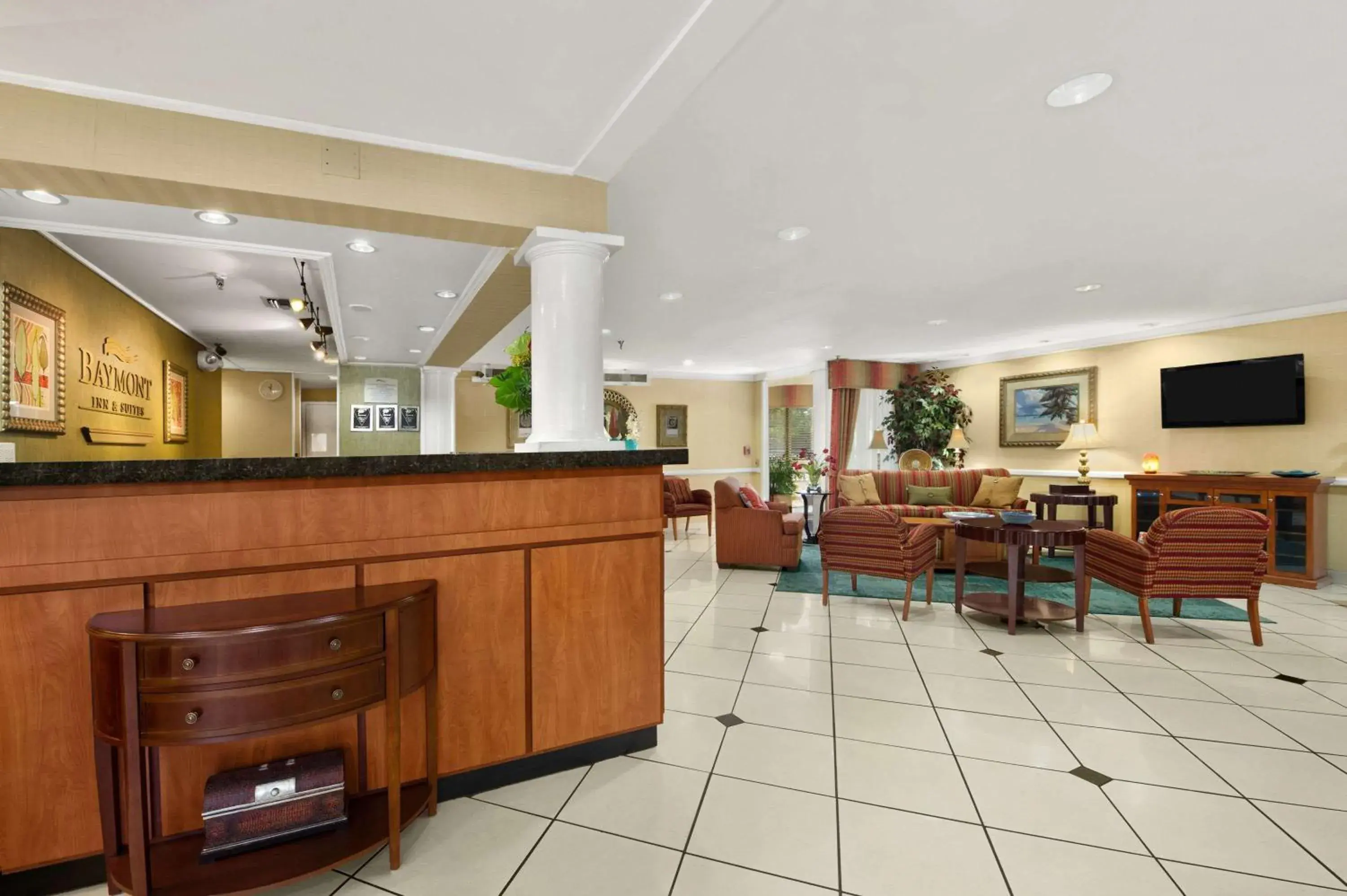 Lobby or reception, Lobby/Reception in Baymont By Wyndham Gainesville I-75