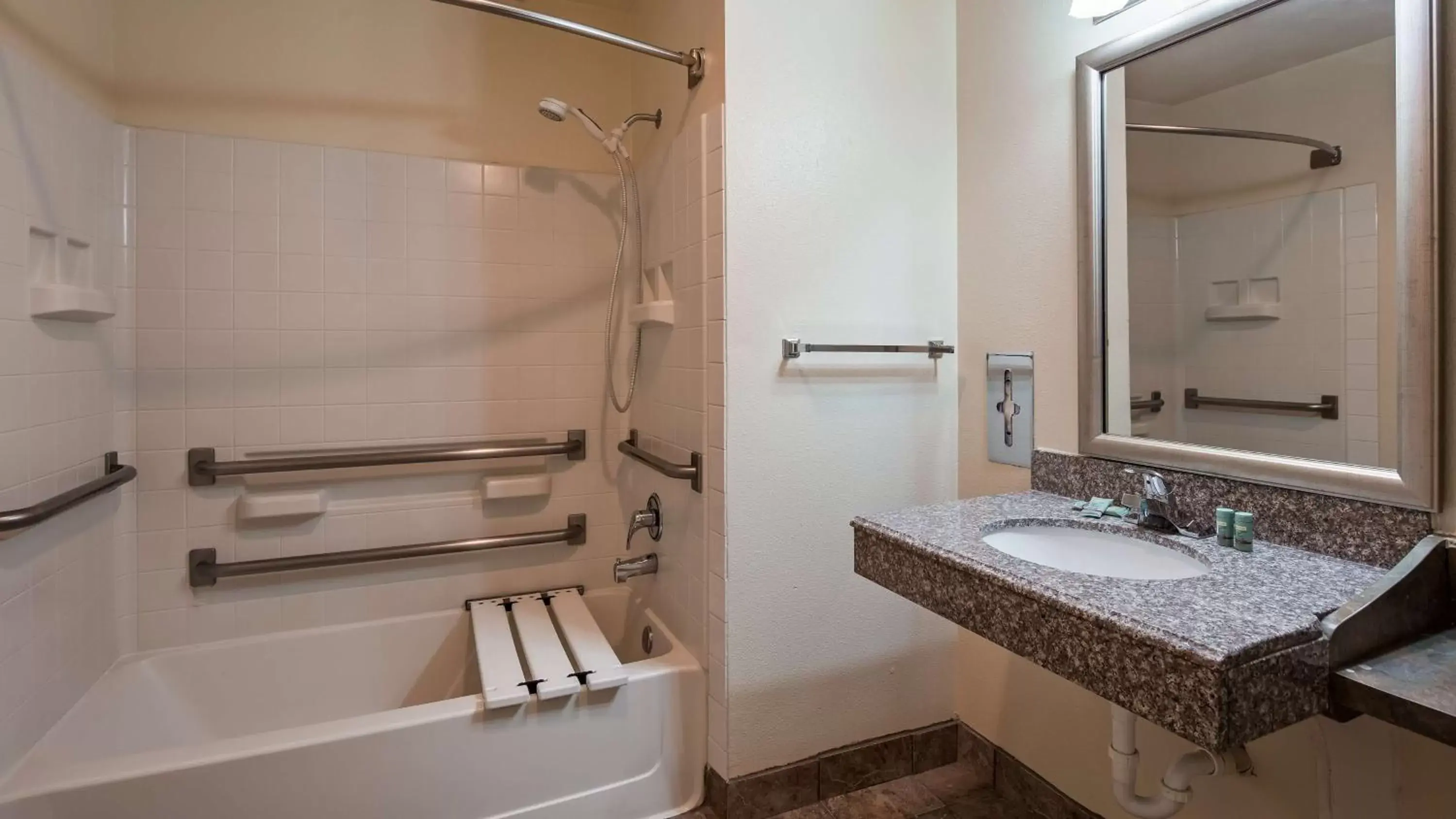 Bathroom in Best Western Socorro Hotel & Suites