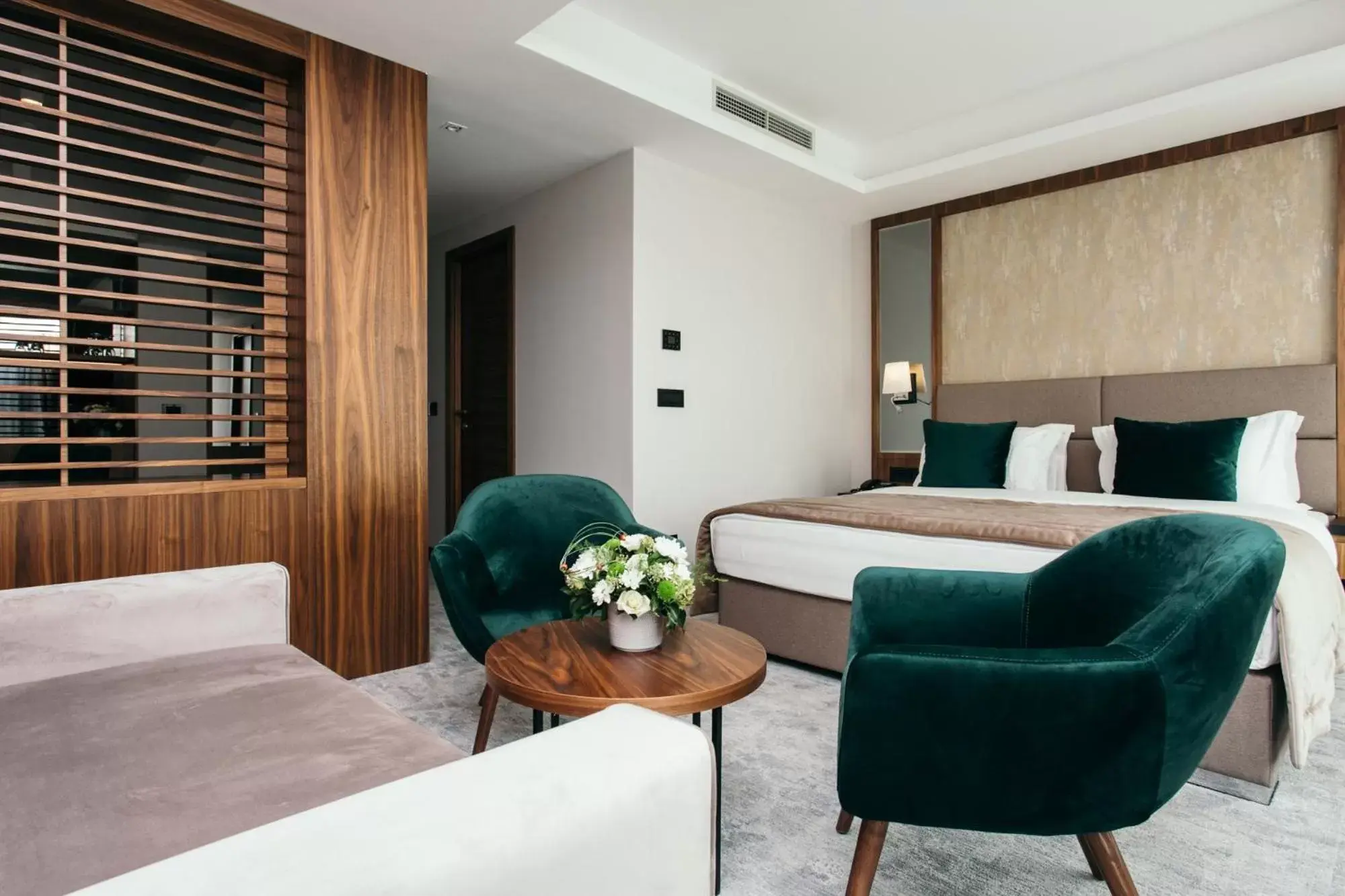 Photo of the whole room, Bed in Central Point Hotel Beograd Photo of the whole room, Bed in Central Point Hotel Beograd