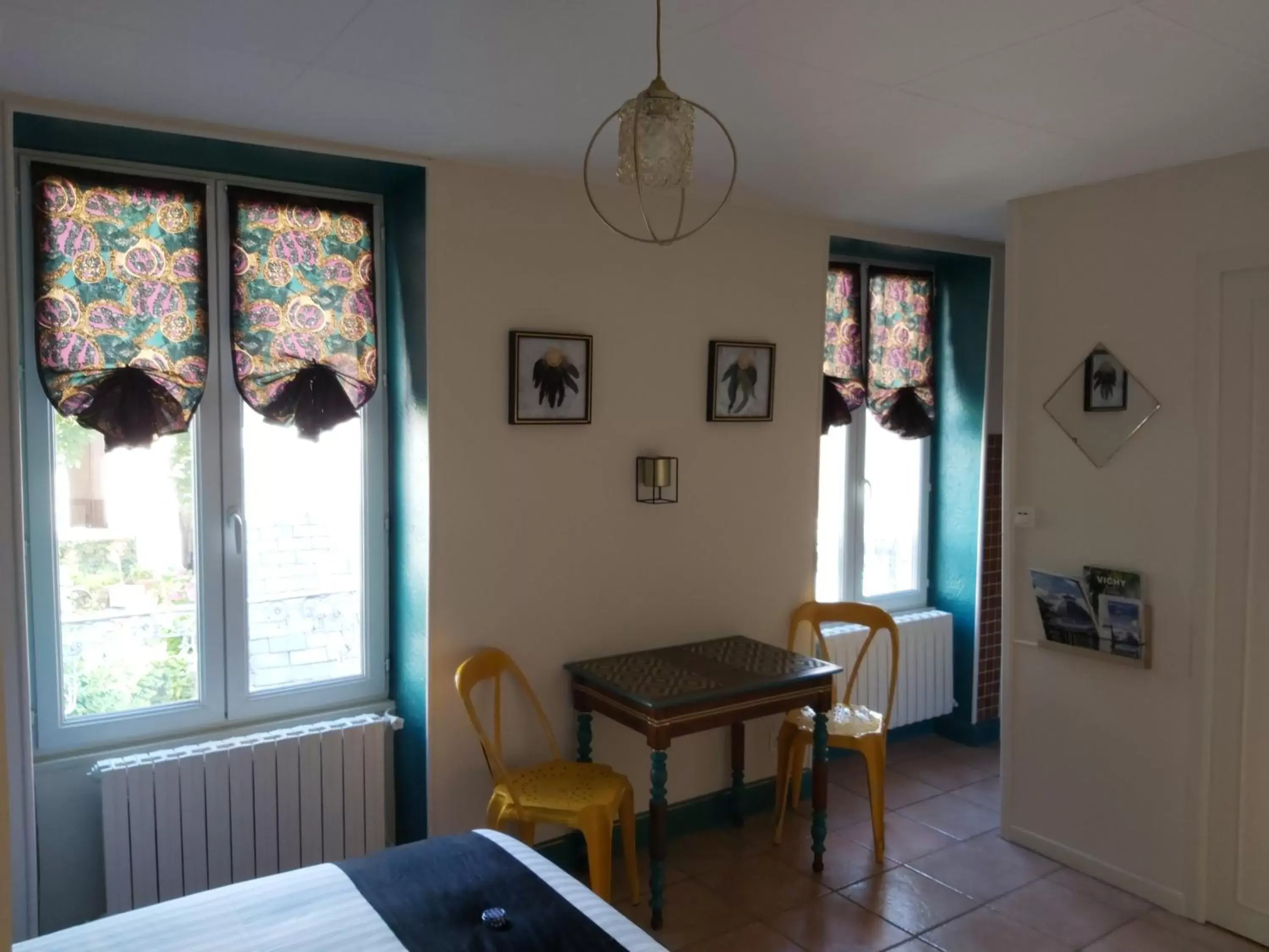 Photo of the whole room, Seating Area in Vichy Sejour