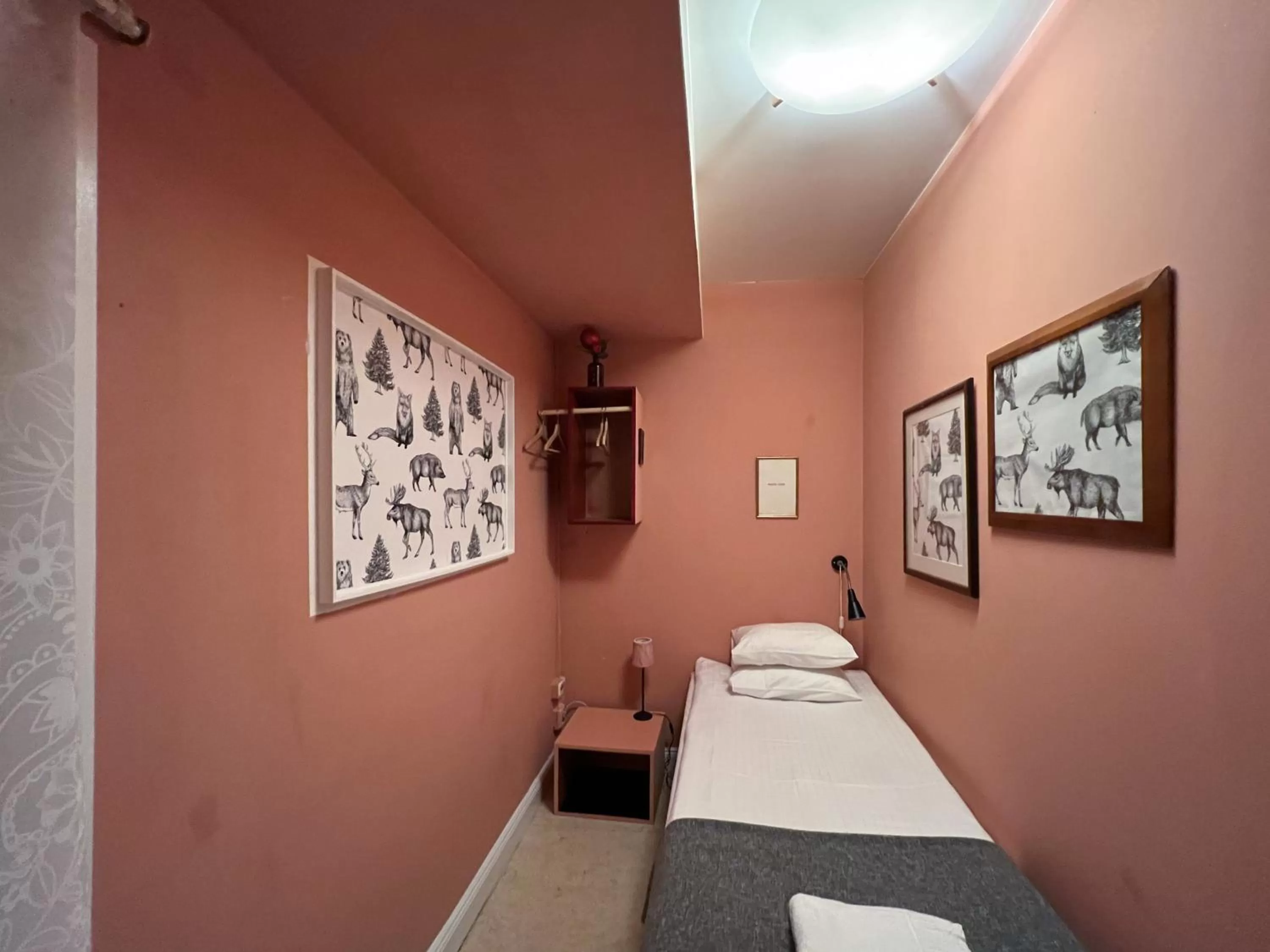 Property building, Bed in Reimersholme Hotel