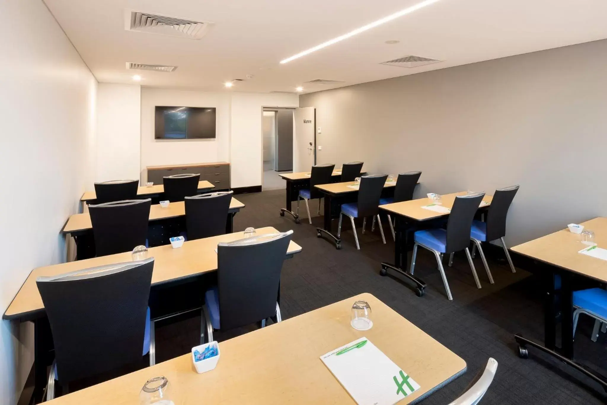 Meeting/conference room, Business Area/Conference Room in Holiday Inn Sydney St Marys, an IHG Hotel