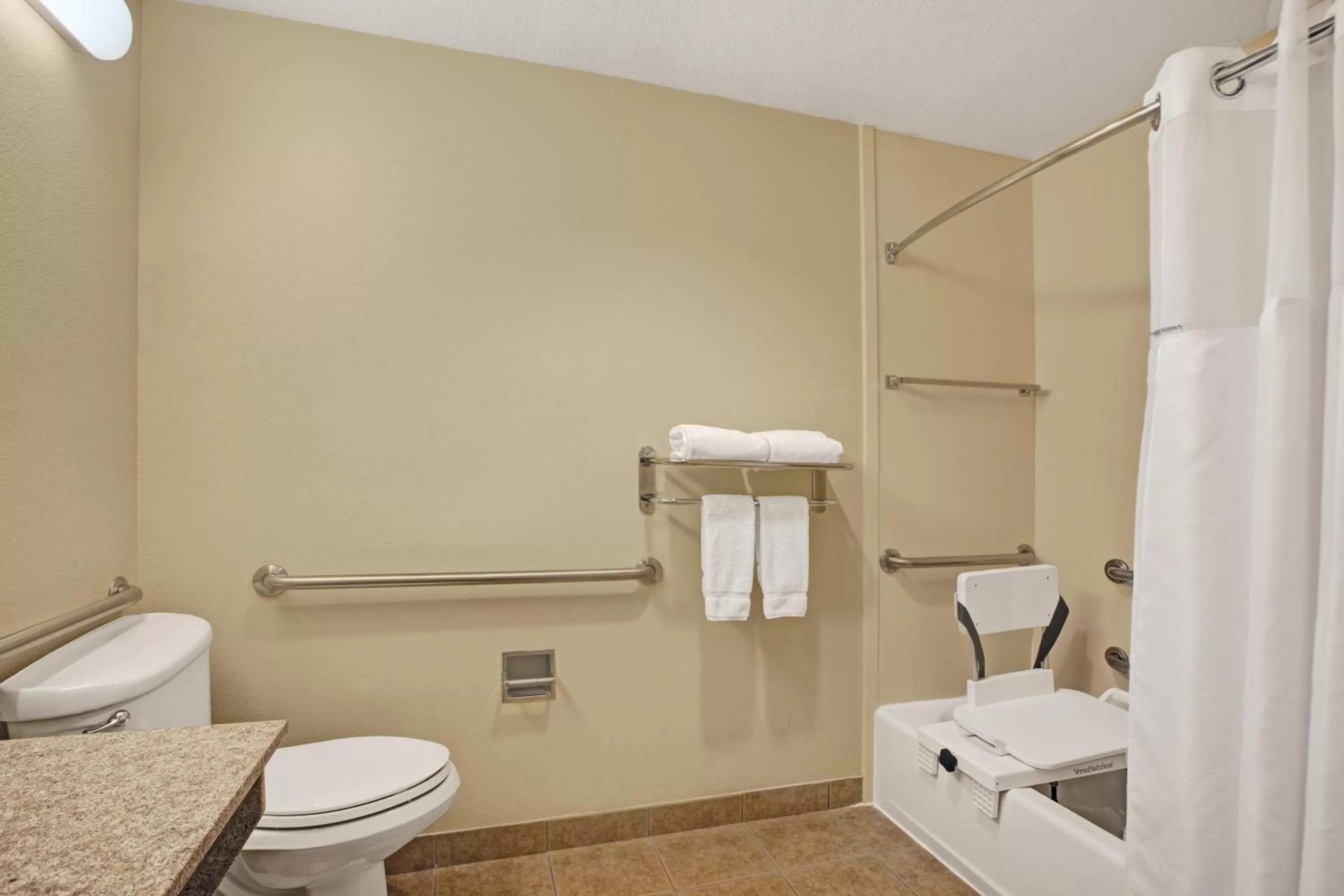 Queen Room with Two Queen Beds and Bath Tub - Mobility/Hearing Accessible in Wingate by Wyndham Houston Bush Intercontinental Airport