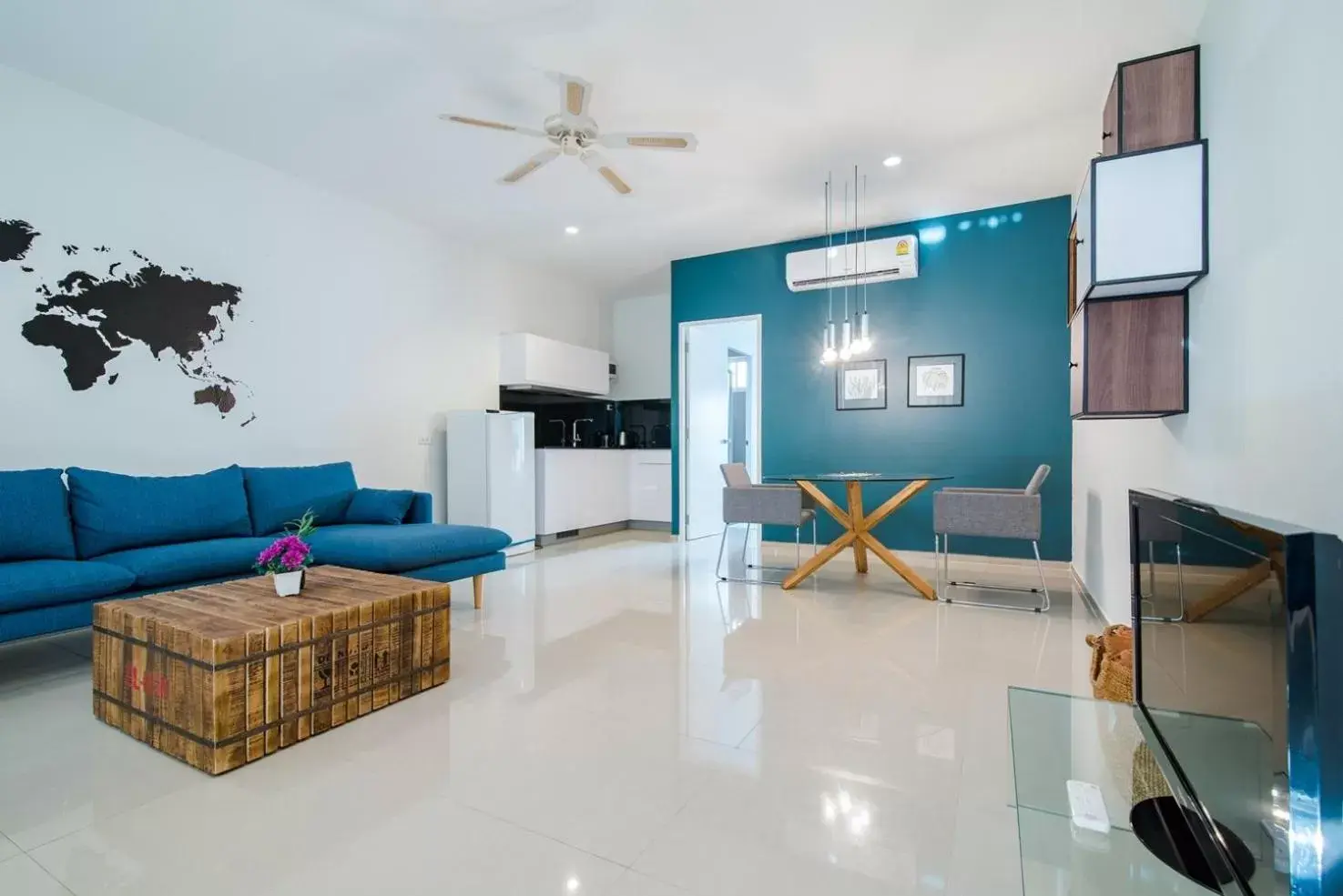 Living room, Seating Area in The Beach Village Resort