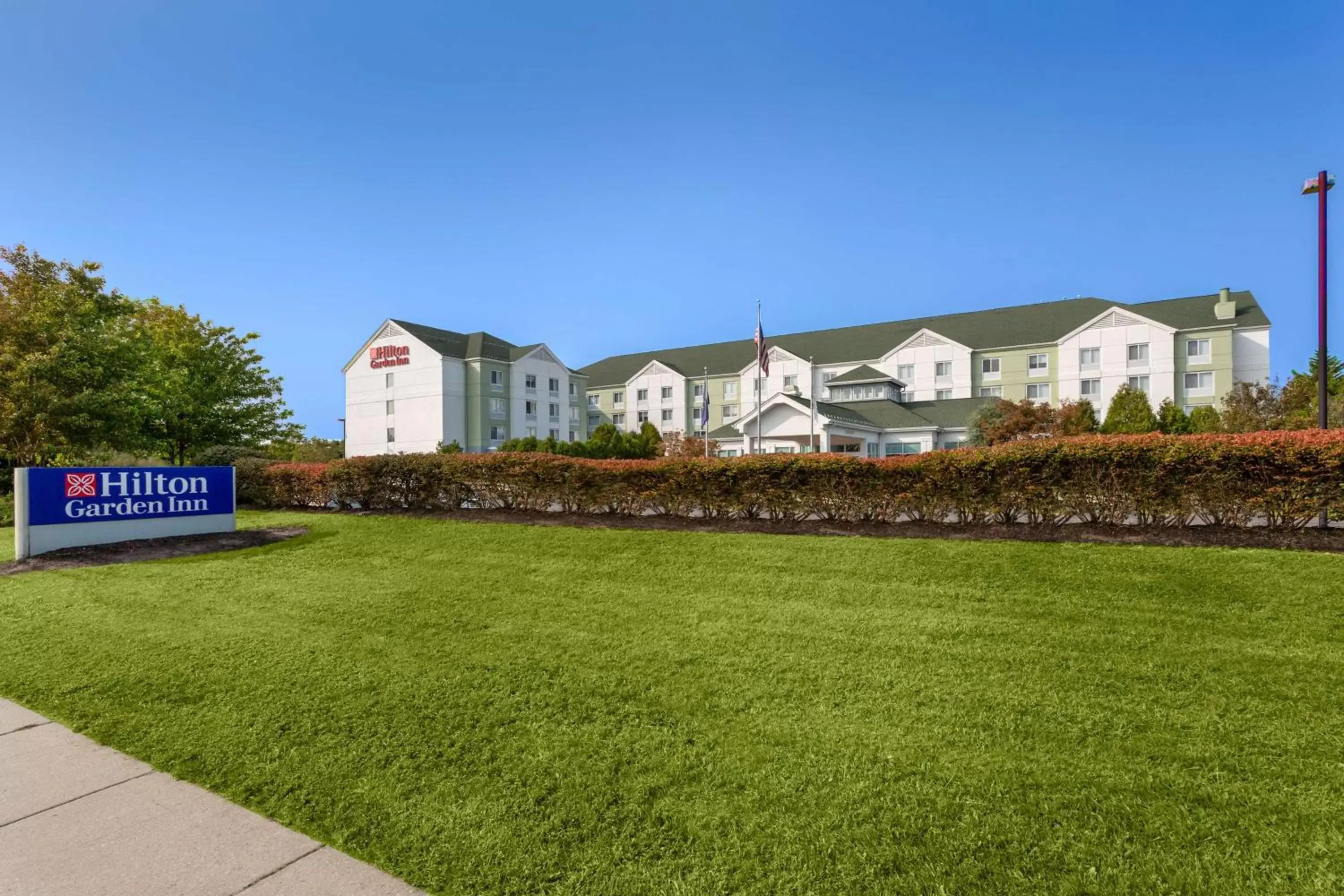 Property Building in Hilton Garden Inn Islip/MacArthur Airport