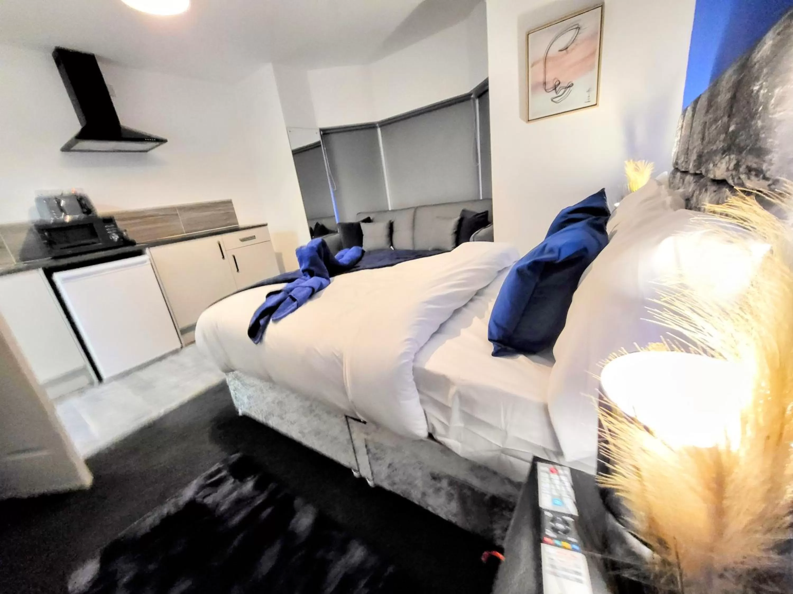 Bed in Burford Road - Stay. Sleep. Rest.