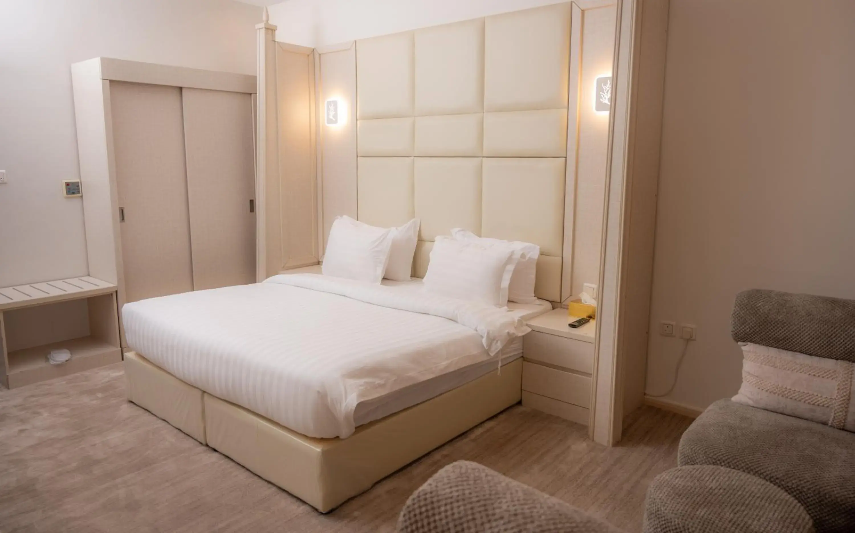 Photo of the whole room, Bed in Areen Hotel فندق ارين Photo of the whole room, Bed in Areen Hotel فندق ارين