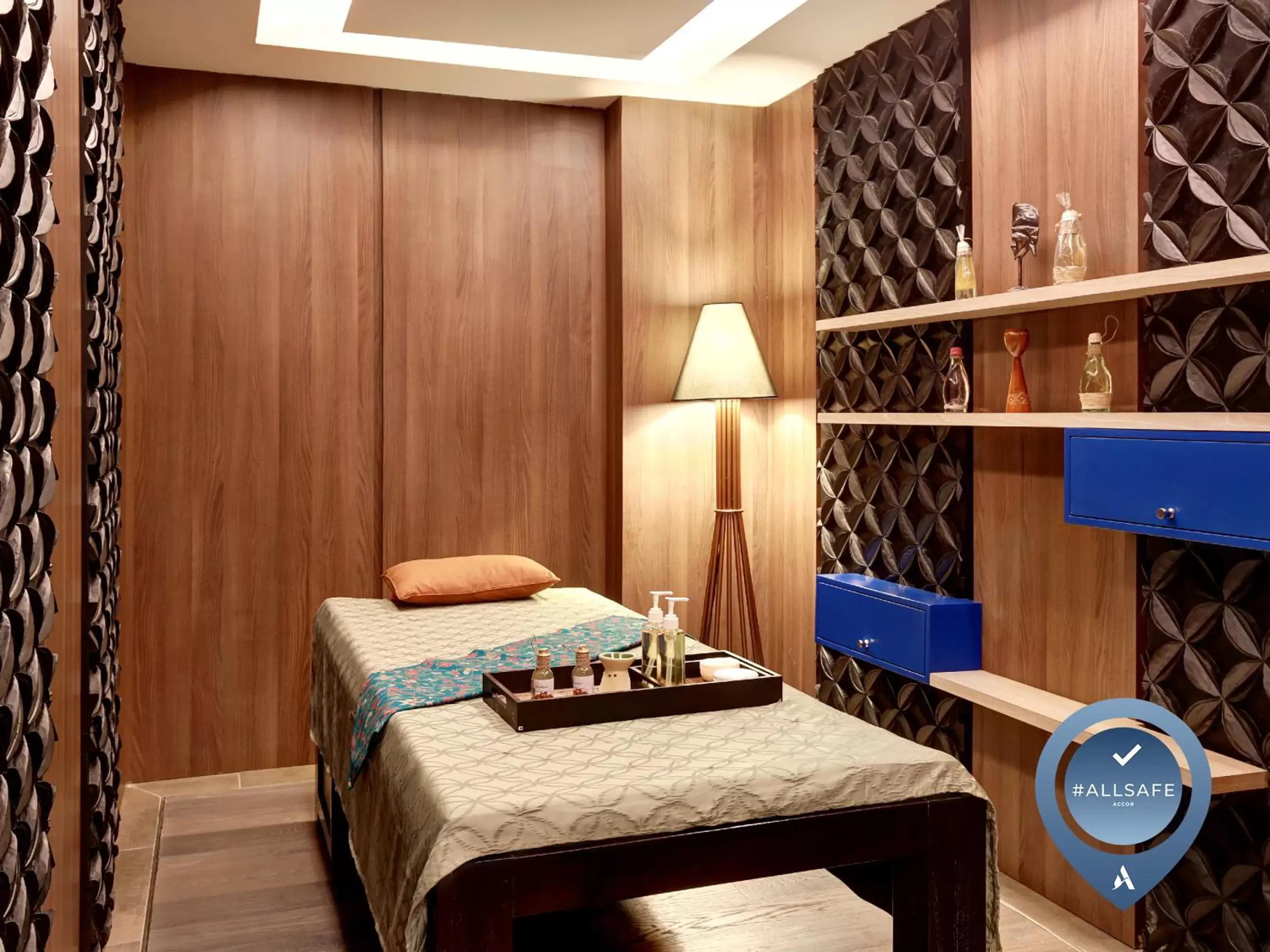 Spa and wellness centre/facilities, Bed in Novotel Bali Ngurah Rai Airport