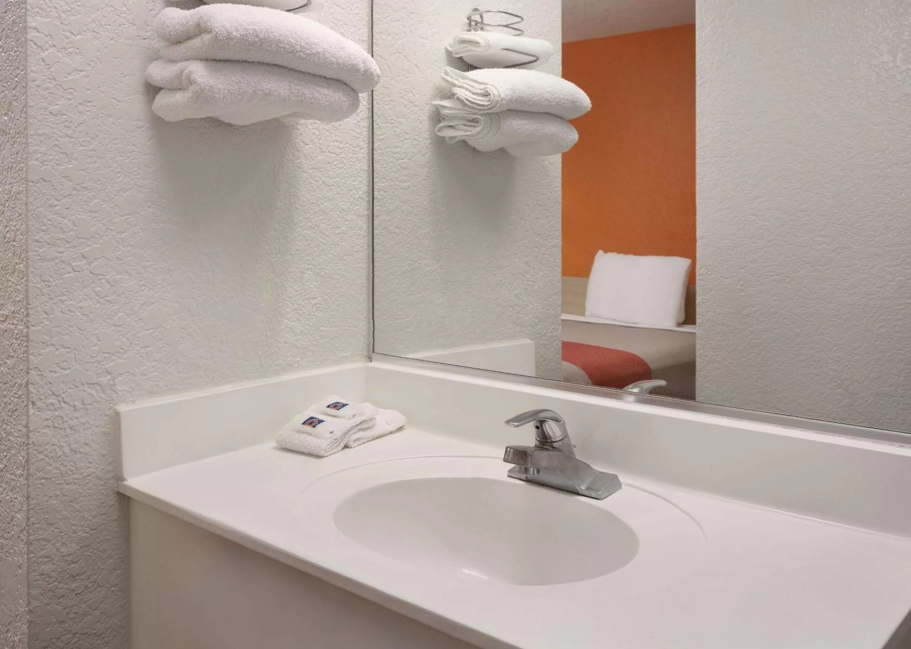 Bathroom in Motel 6-Buena Park, CA - Knotts Berry Farm - Disneyland