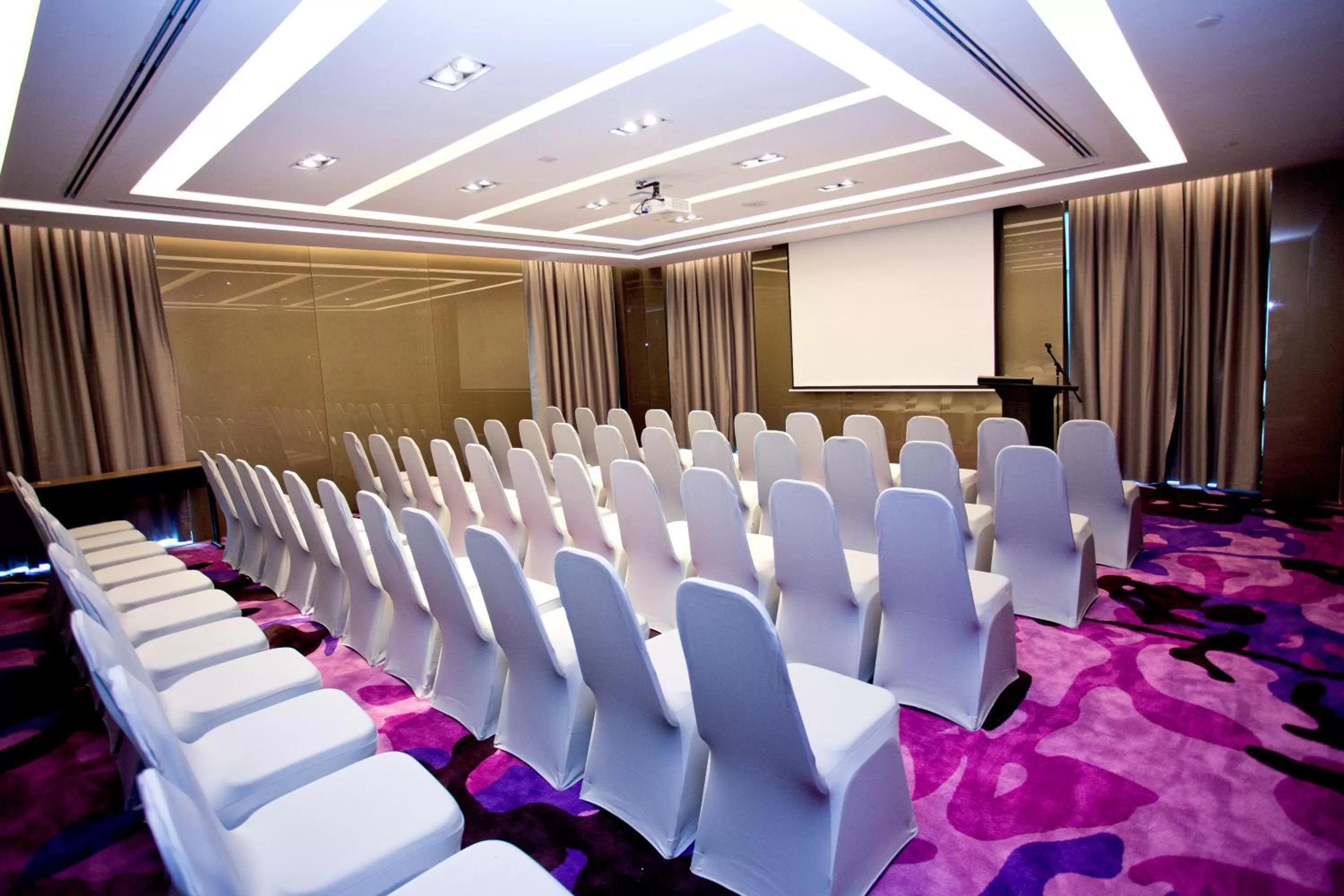 Business facilities in Vouk Hotel Suites, Penang