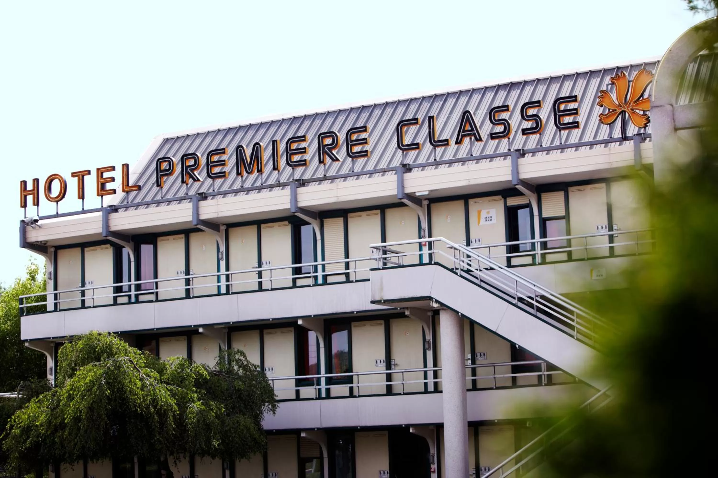 Facade/entrance in Premiere Classe Roanne Perreux
