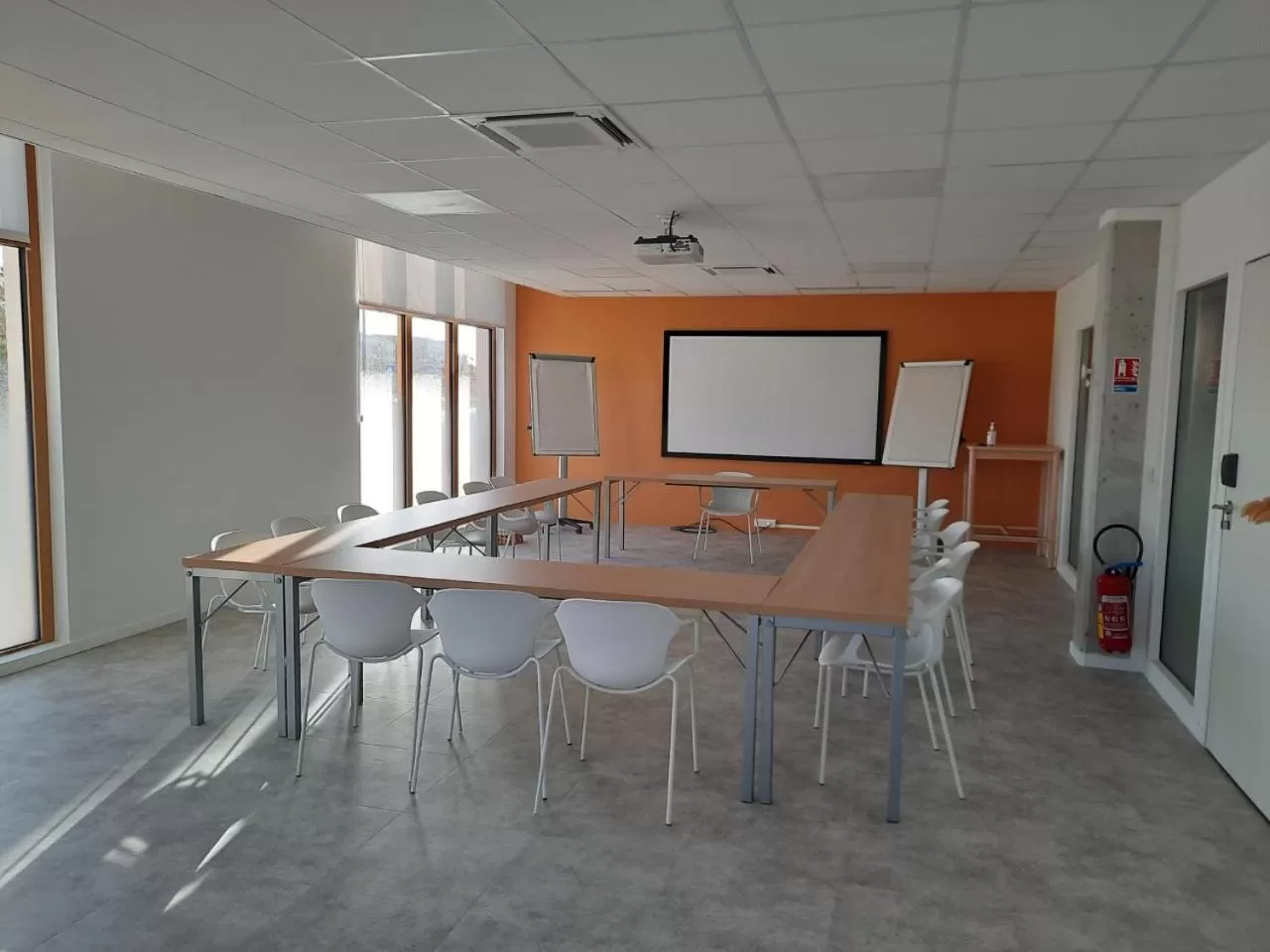 Meeting/conference room in The Originals Boutique Hôtel Amiens Sud