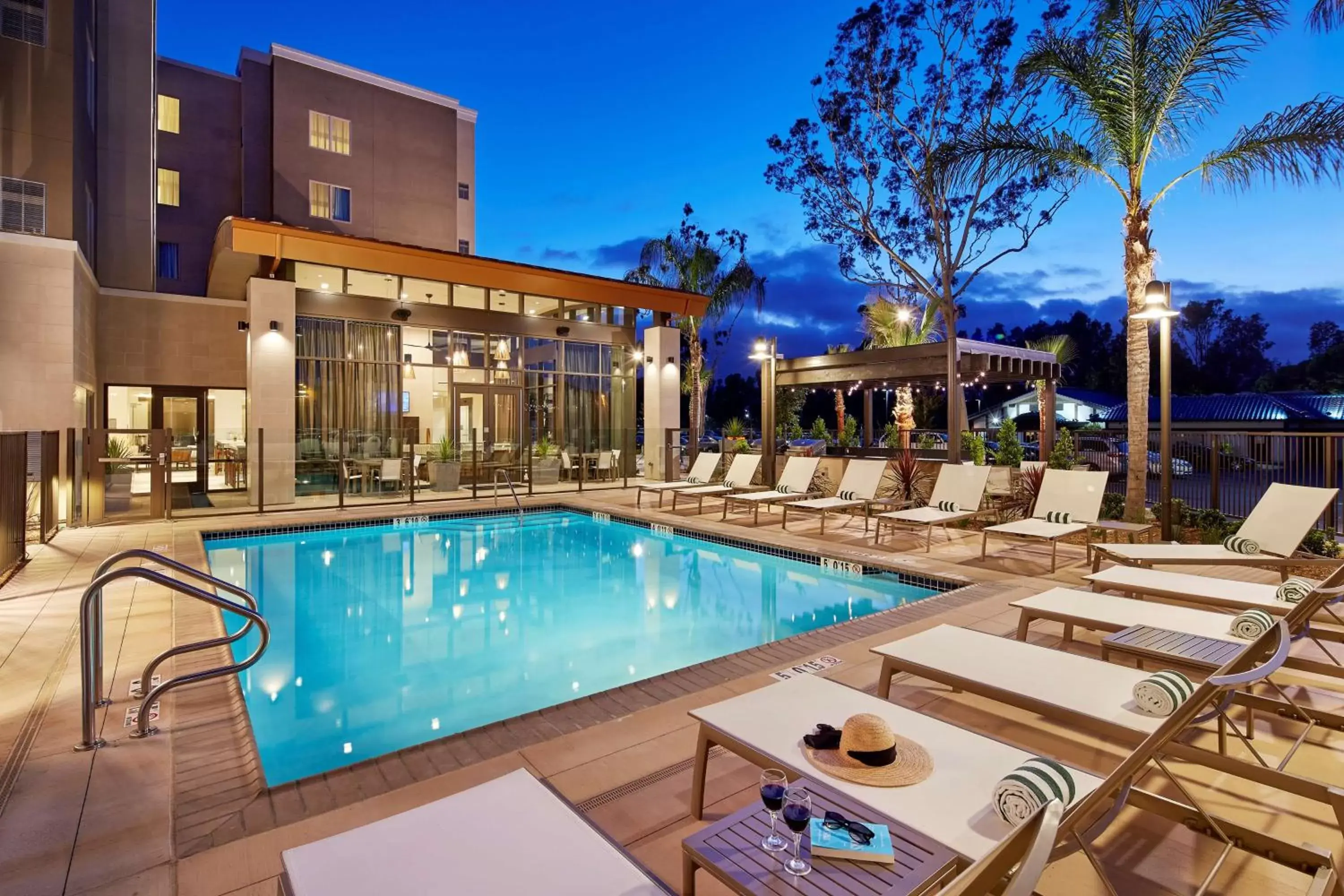 Pool view, Swimming Pool in Homewood Suites by Hilton San Diego Mission Valley/Zoo