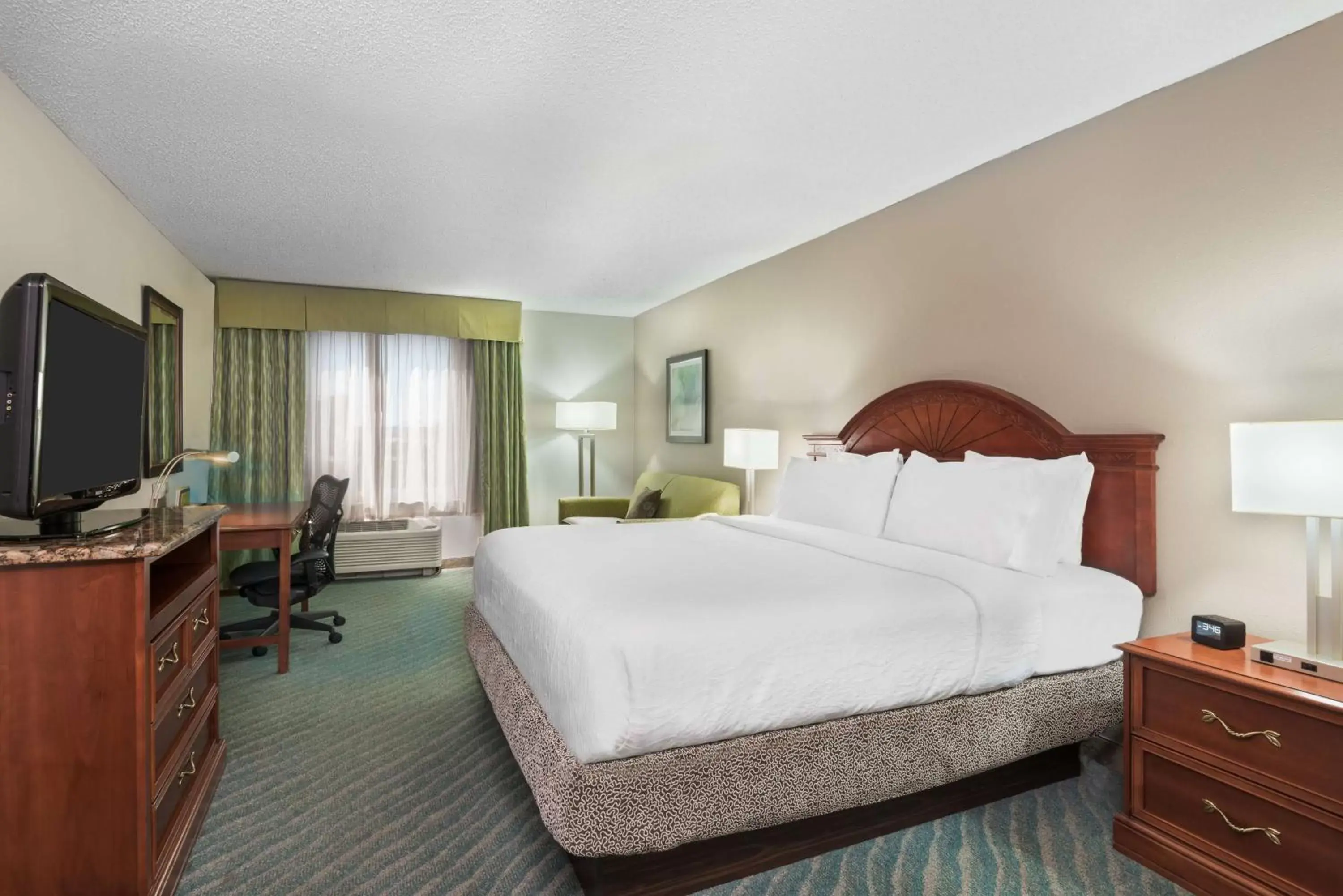 Bedroom, Bed in Hilton Garden Inn Orlando International Drive North
