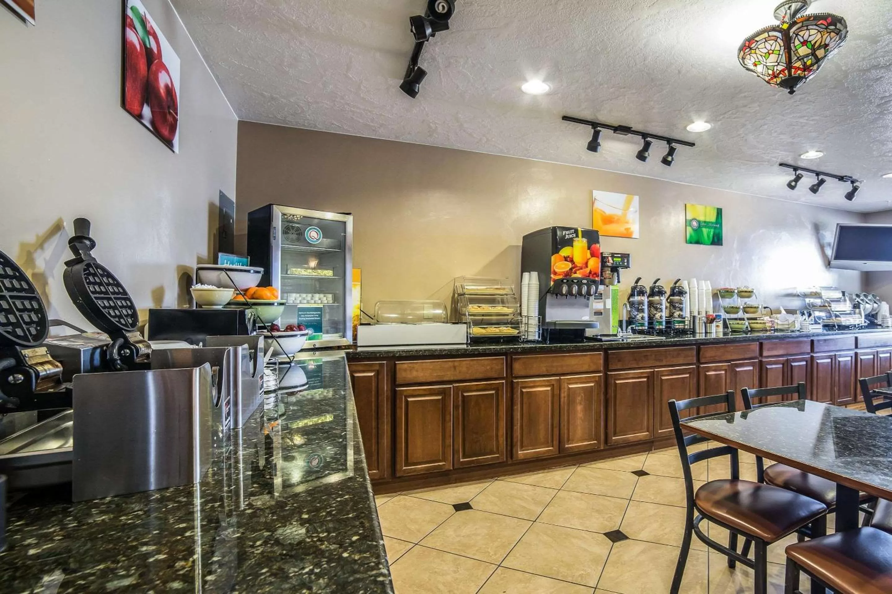 Restaurant/places to eat in Quality Inn Zion Park Area