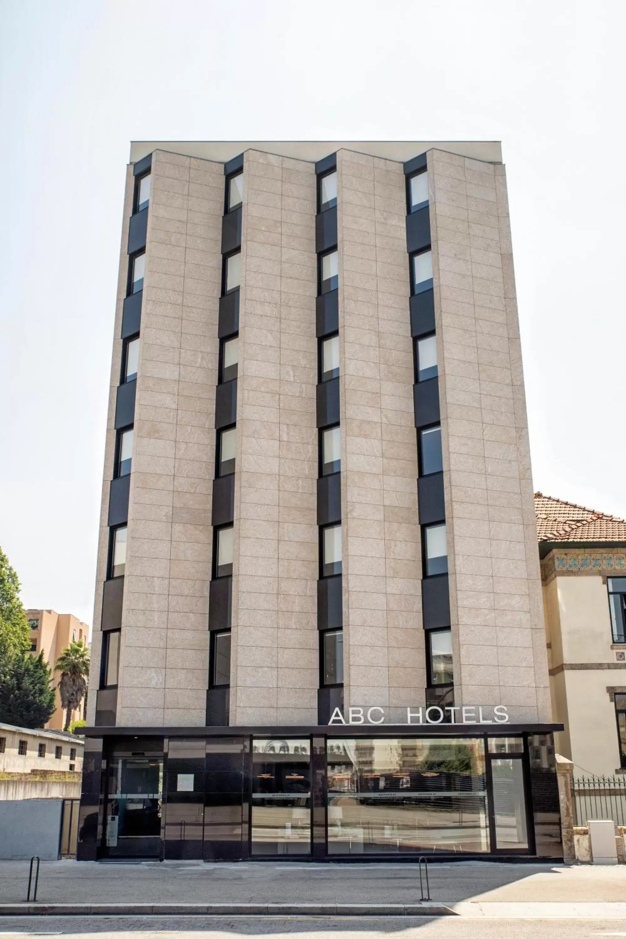 Property Building in ABC Hotel Porto - Boavista