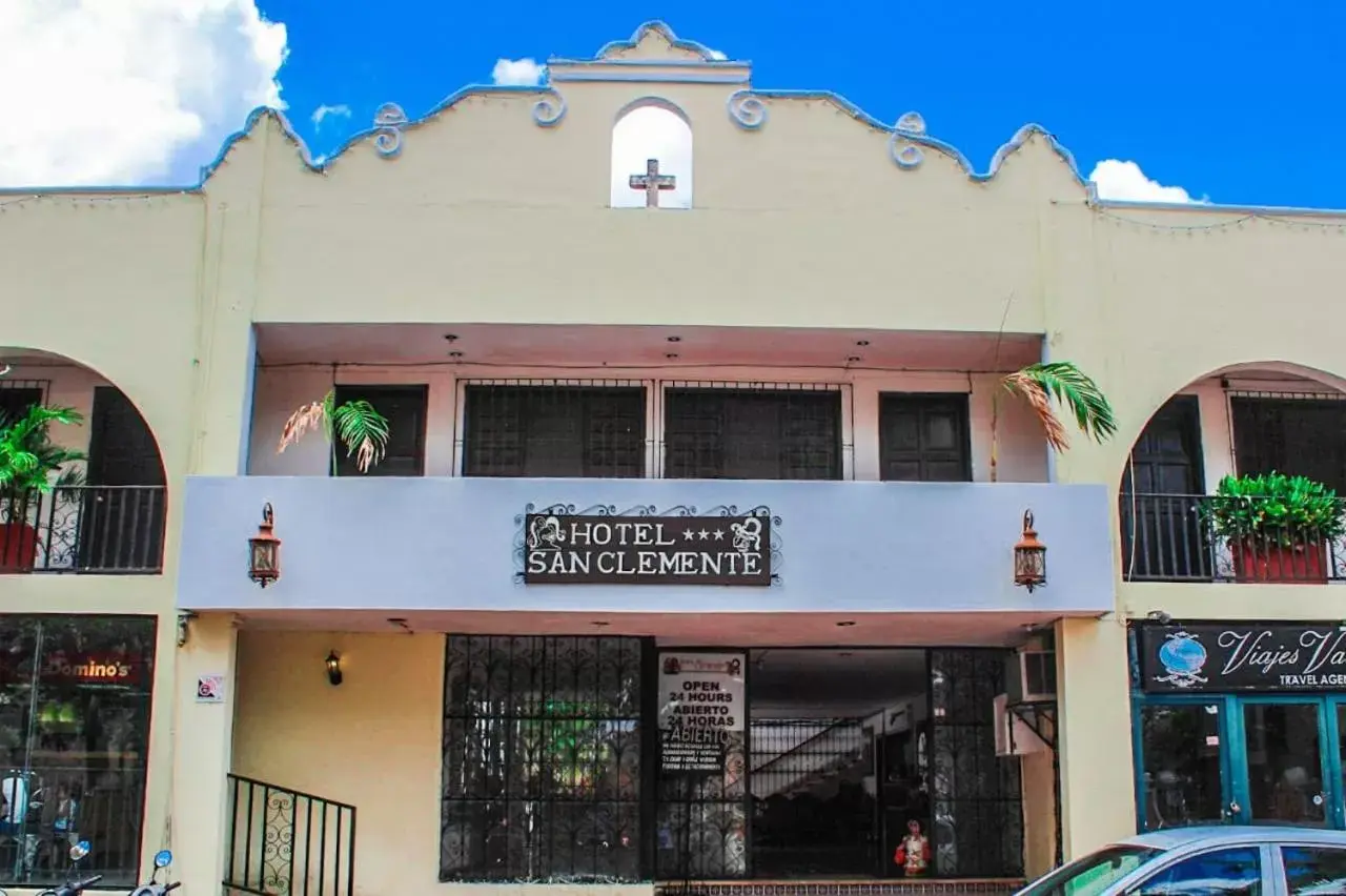 Property Building in Hotel San Clemente