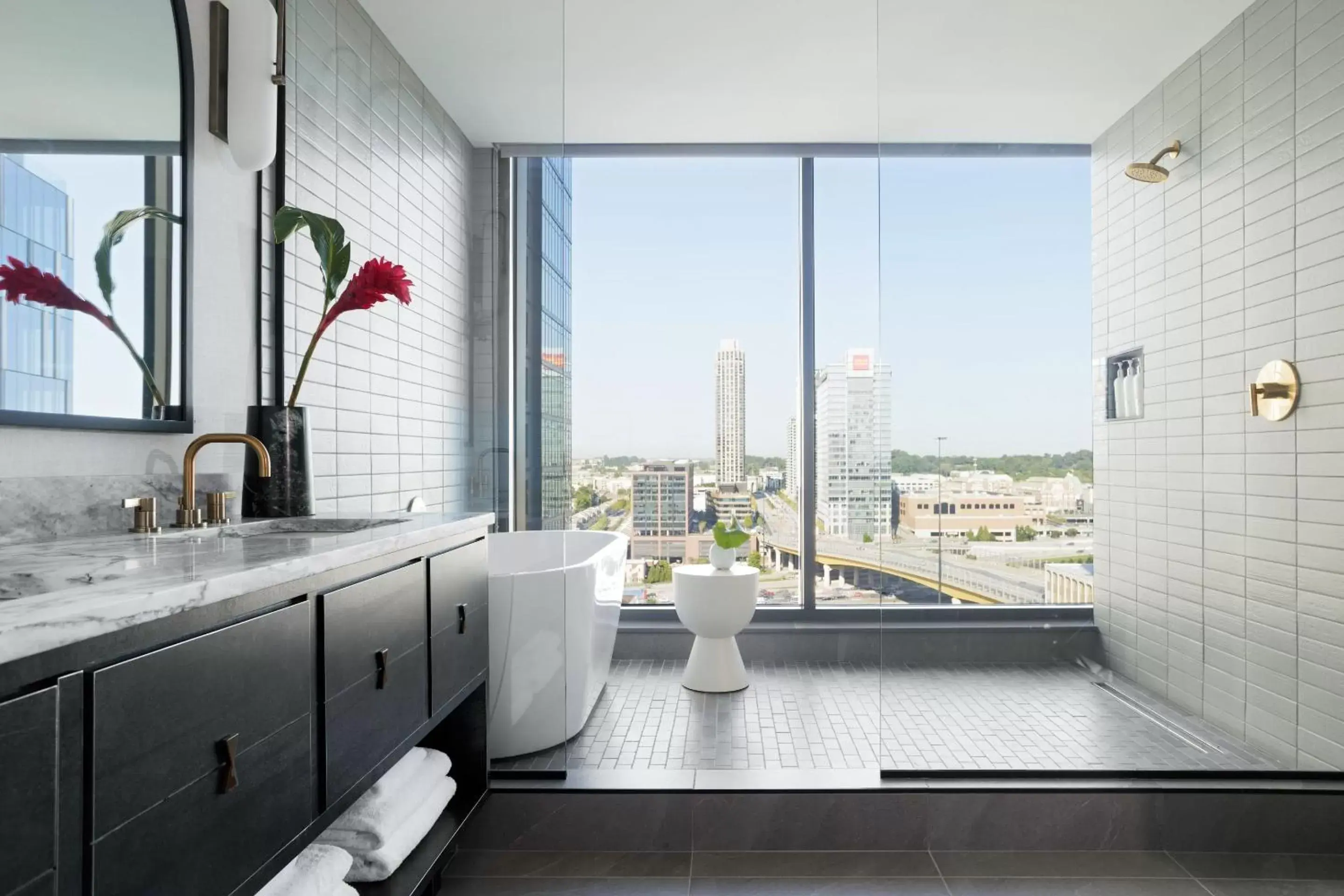 Bathroom, Kitchen/Kitchenette in Kimpton Shane Atlanta, an IHG Hotel