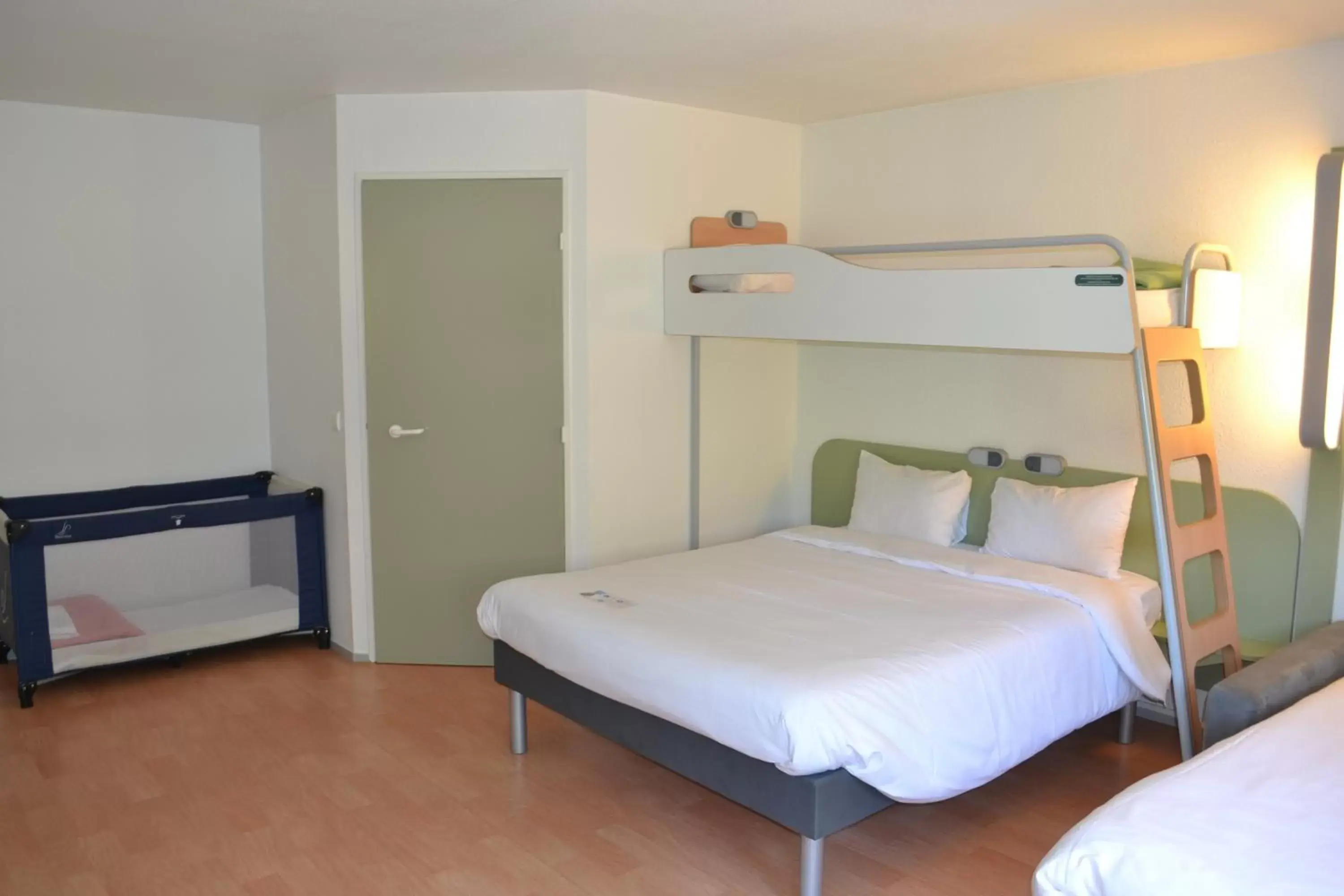 Bunk Bed in ibis budget Aix Les Bains - Grésy