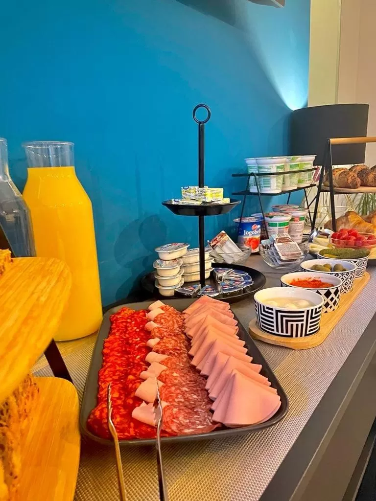 Food and drinks in Bed & Breakfast Donji Grad