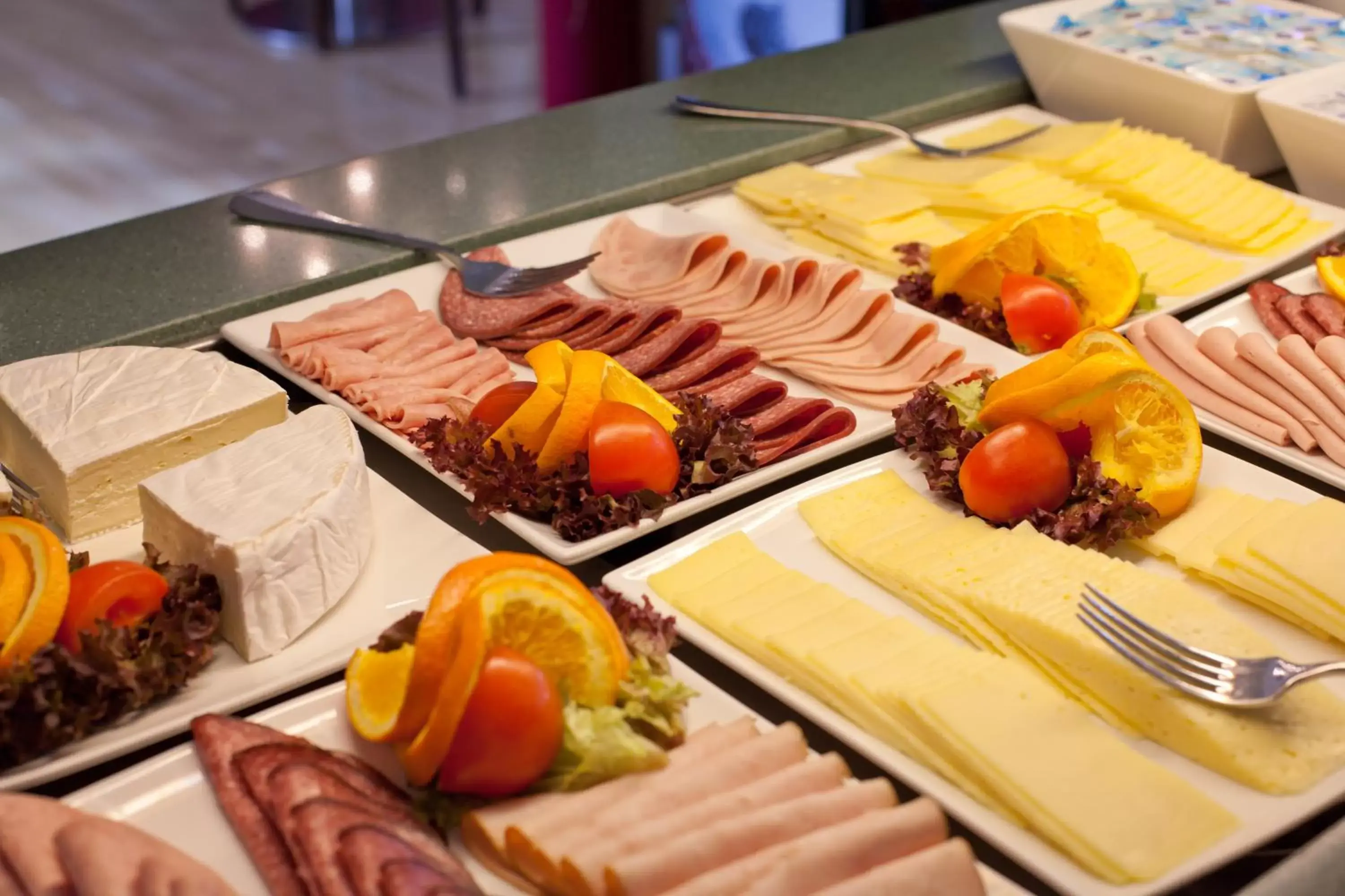 Continental breakfast, Food in Novum Hotel City Nord