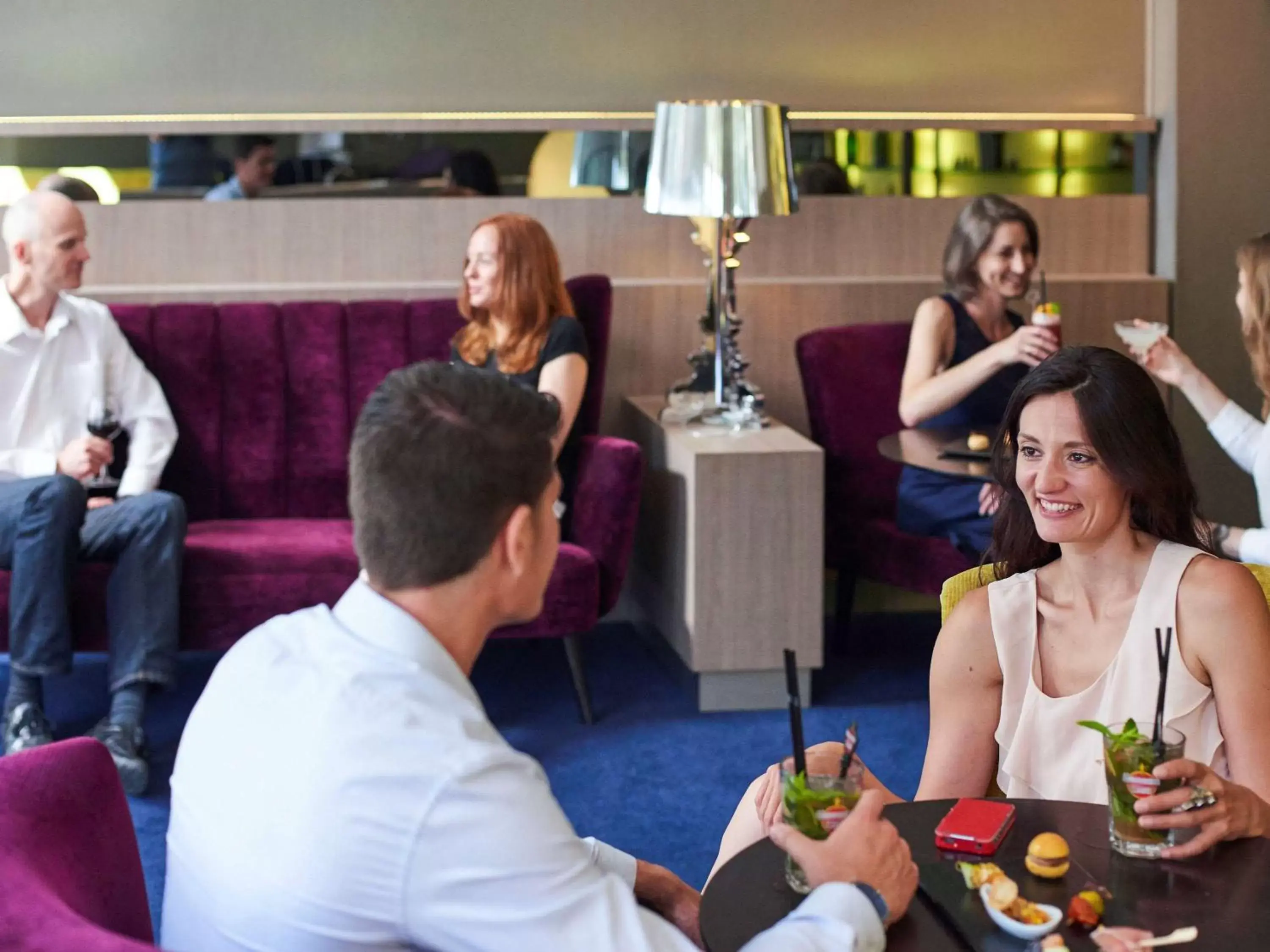 Lounge or bar in Mercure Nantes Centre Grand Hotel