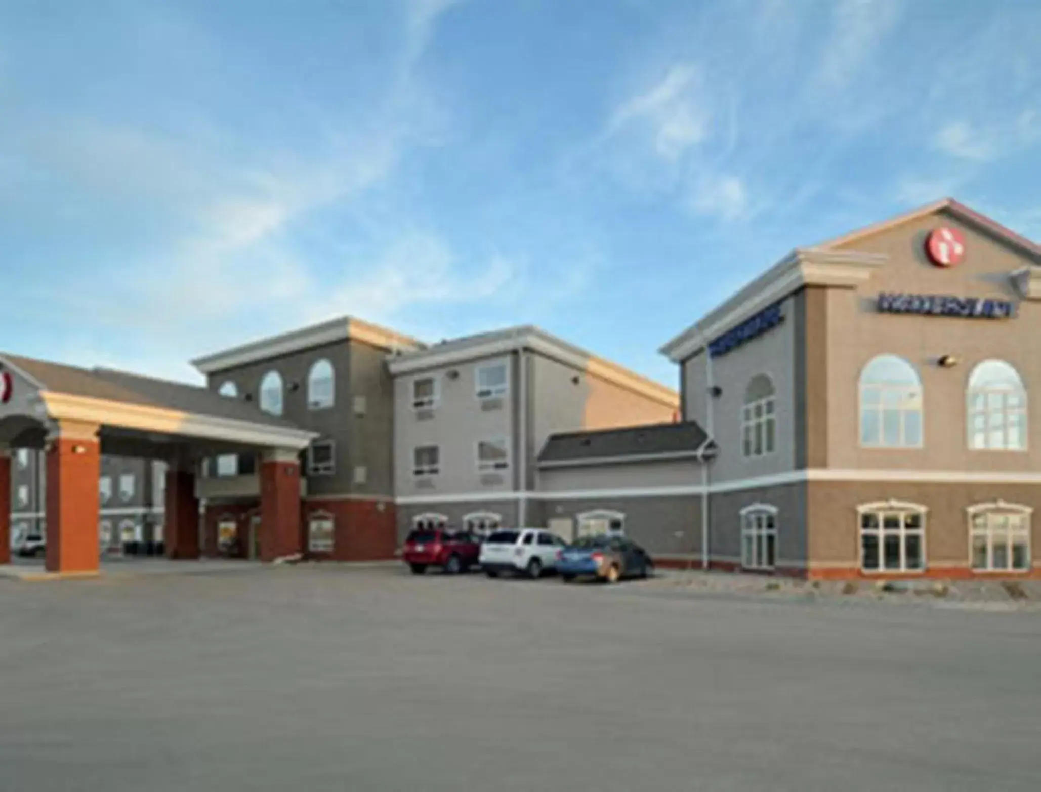 Property building in Ramada by Wyndham Weyburn Property building in Ramada by Wyndham Weyburn