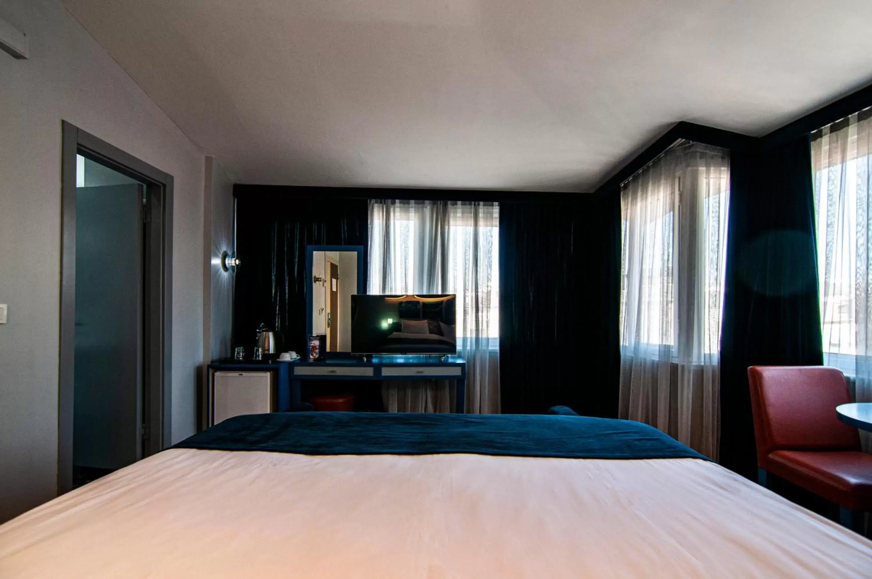 Bed in Lapis Inn Hotel & Spa ( Ex. Ambassador Hotel)