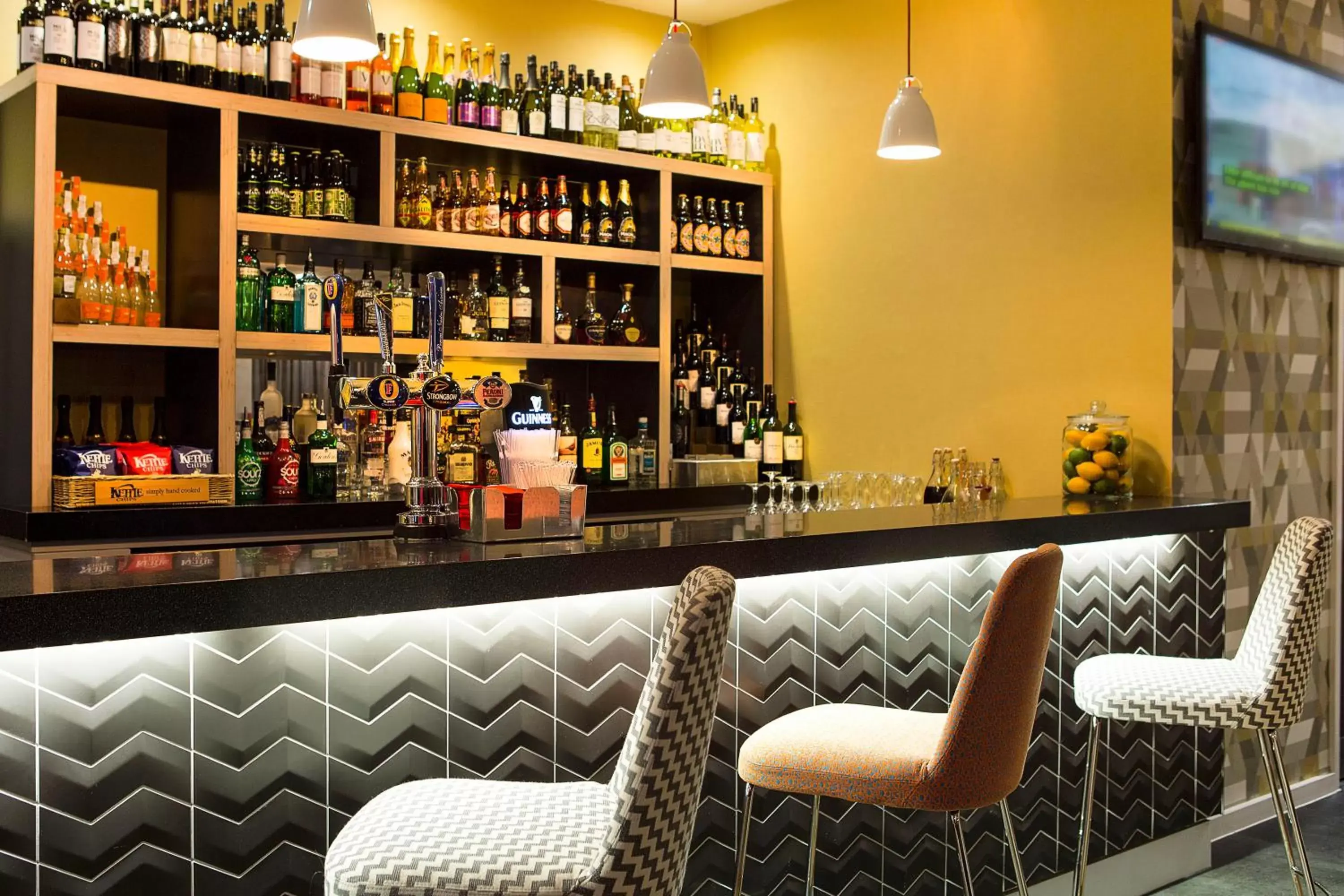 Lounge or bar, Lounge/Bar in Sleeperz Hotel Newcastle