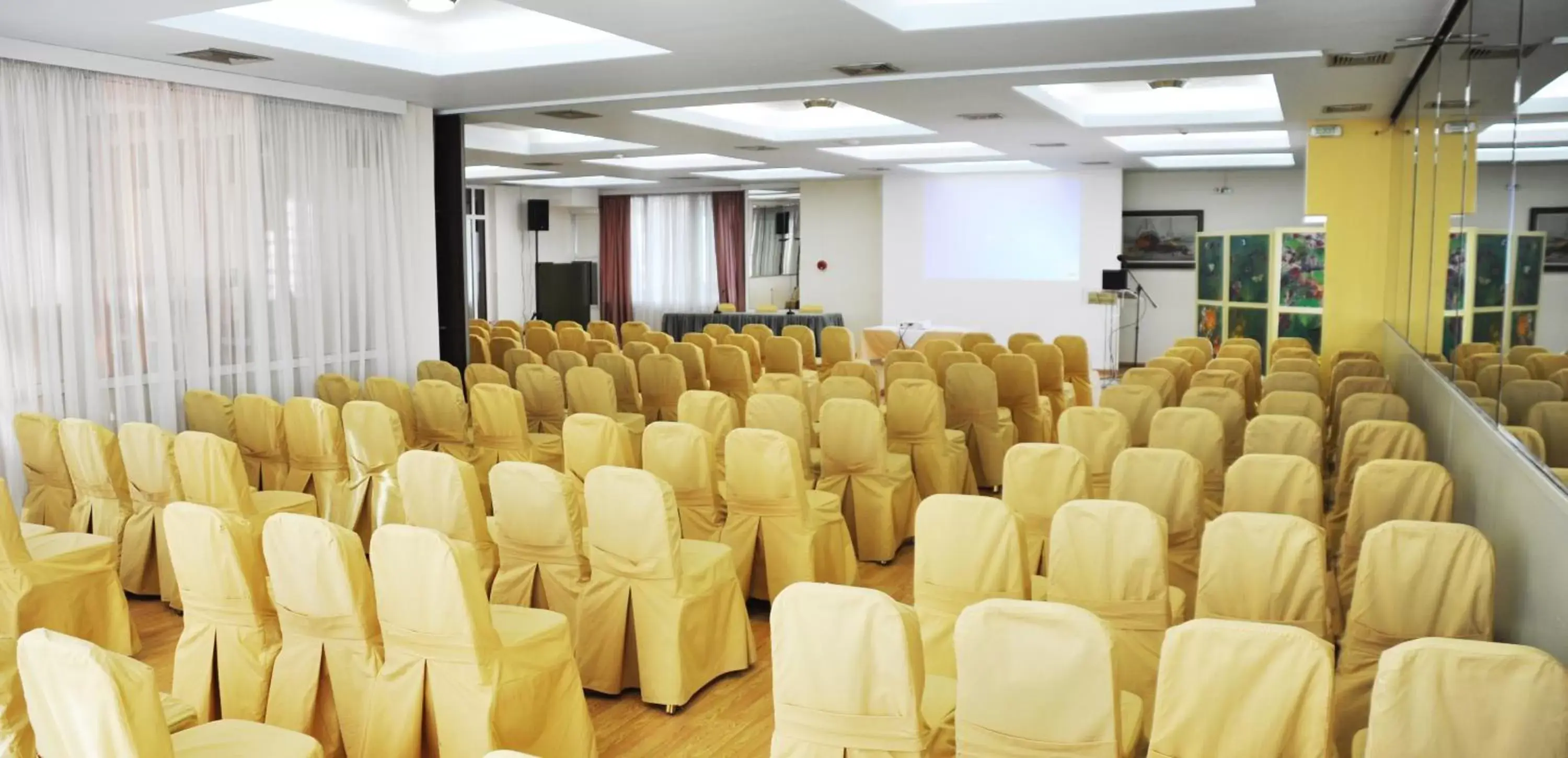 Meeting/conference room in Hotel Metropol