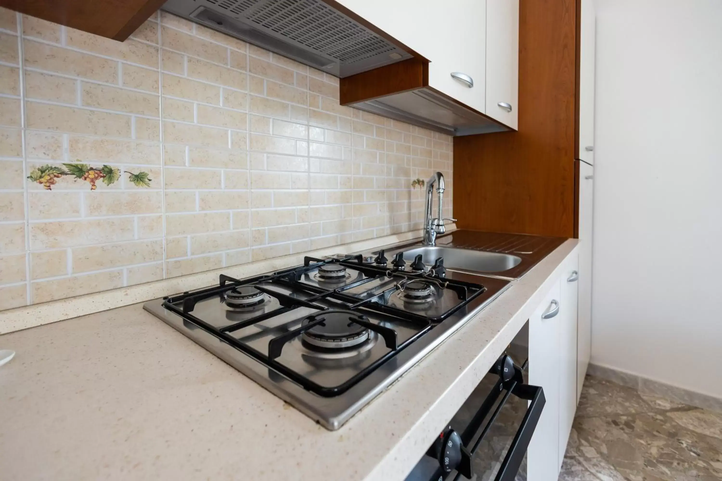 stove, Kitchen/Kitchenette in La Collina di Montegrappa - Villa e Residence