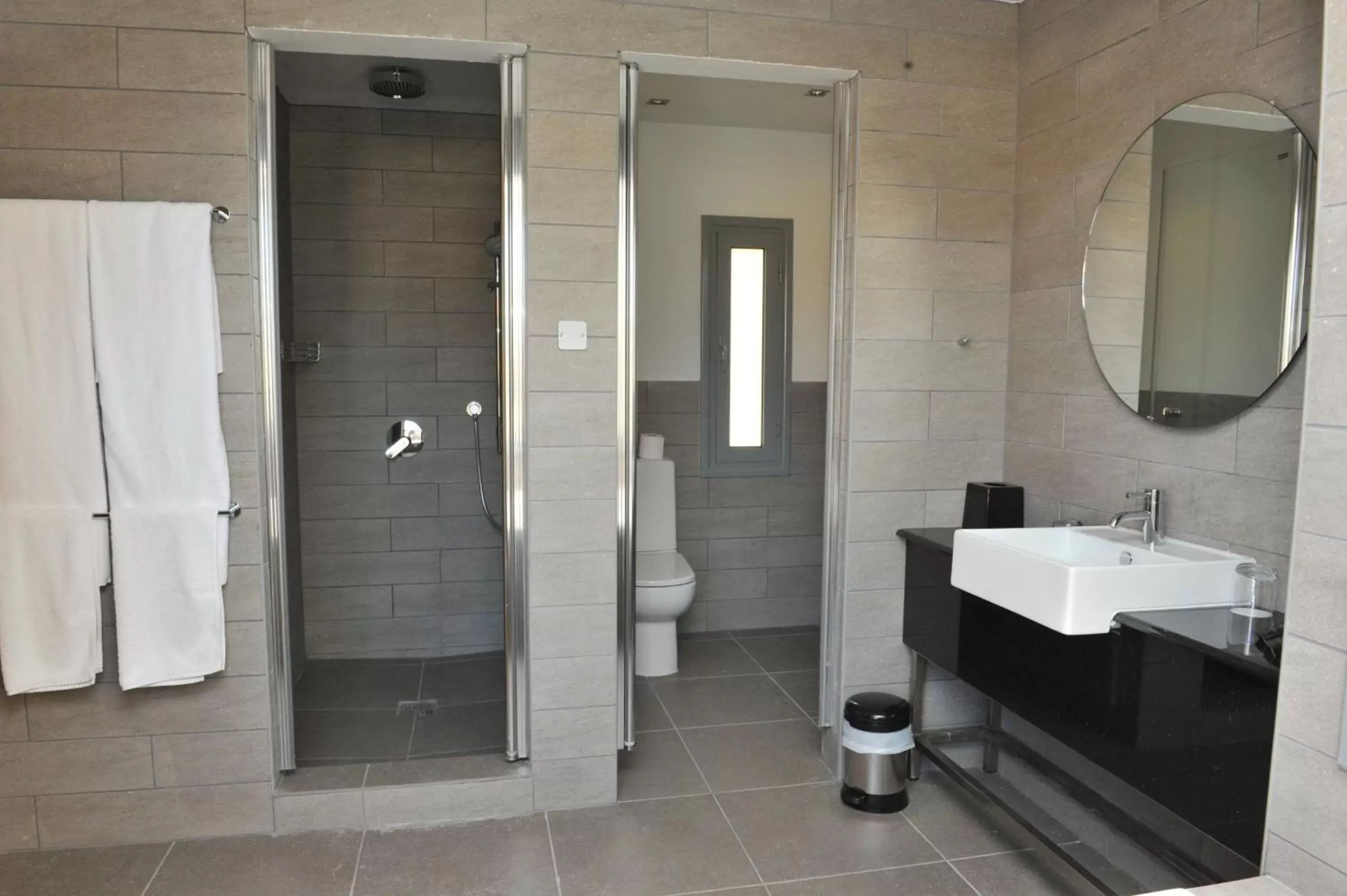 Bathroom in E-Hotel Larnaca Resort & Spa